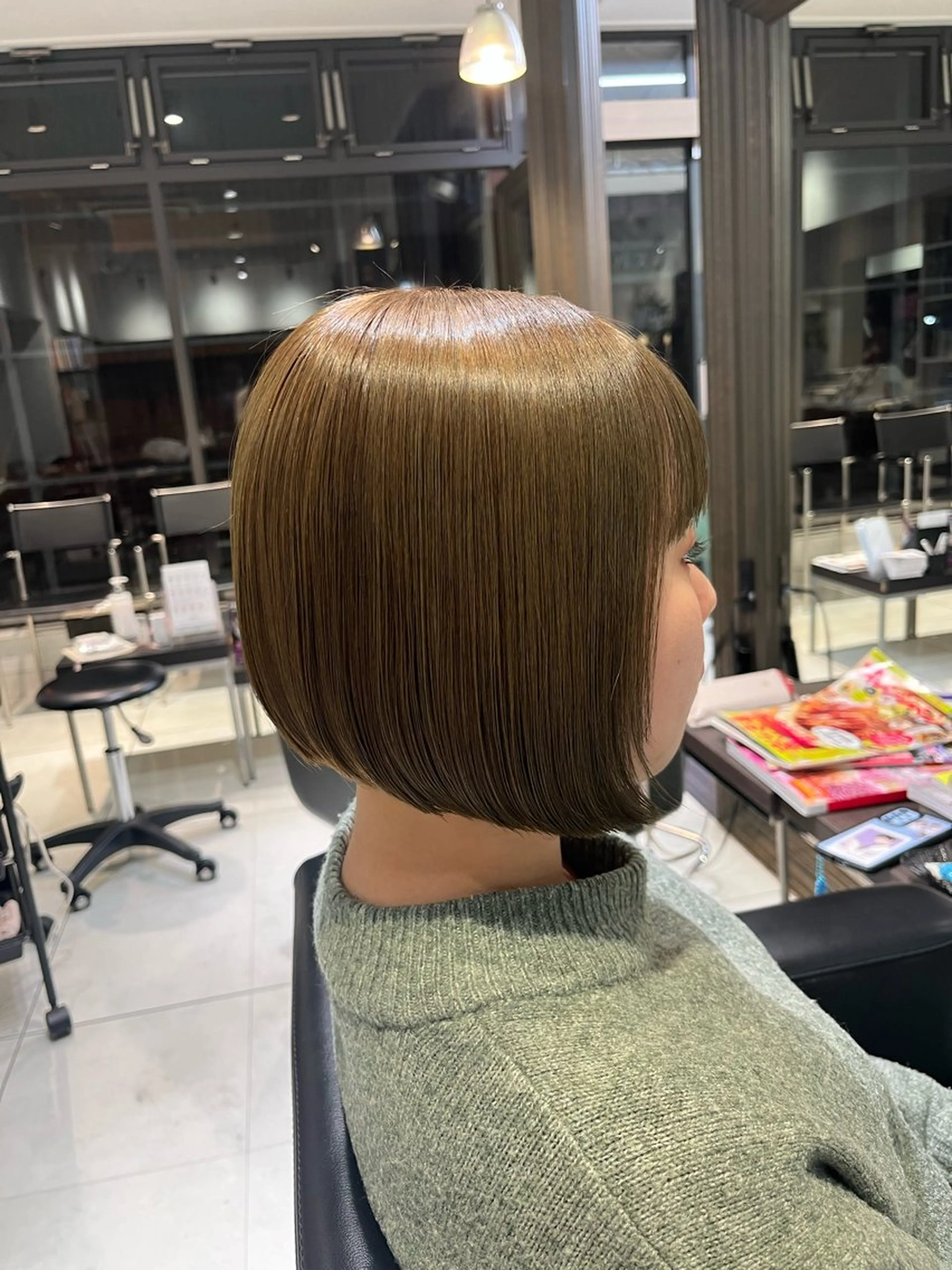 ショート カラー カット レディースカット SHIORIのヘアスタイル