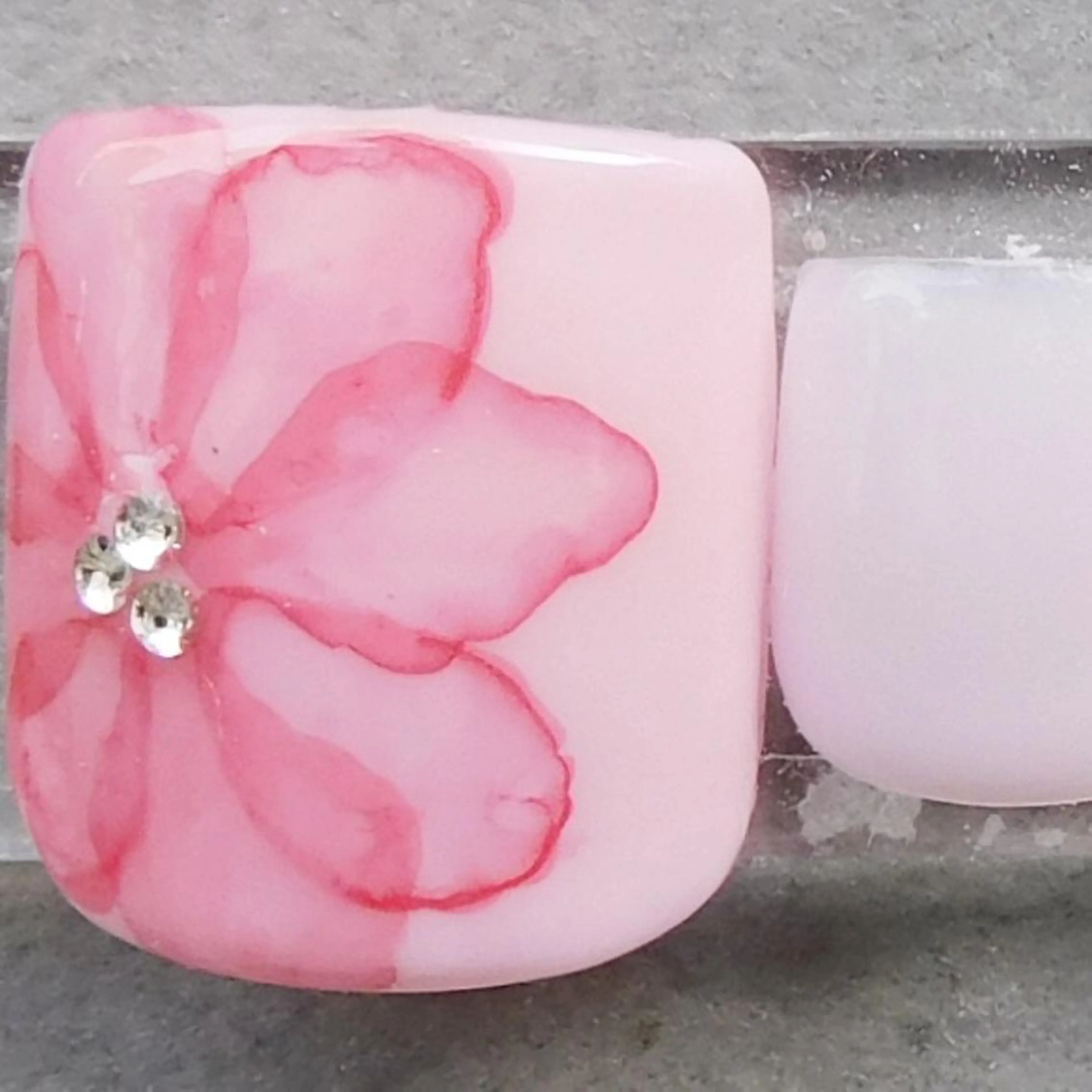 ネイル フットネイル フットネイル t priscilaのネイルデザイン