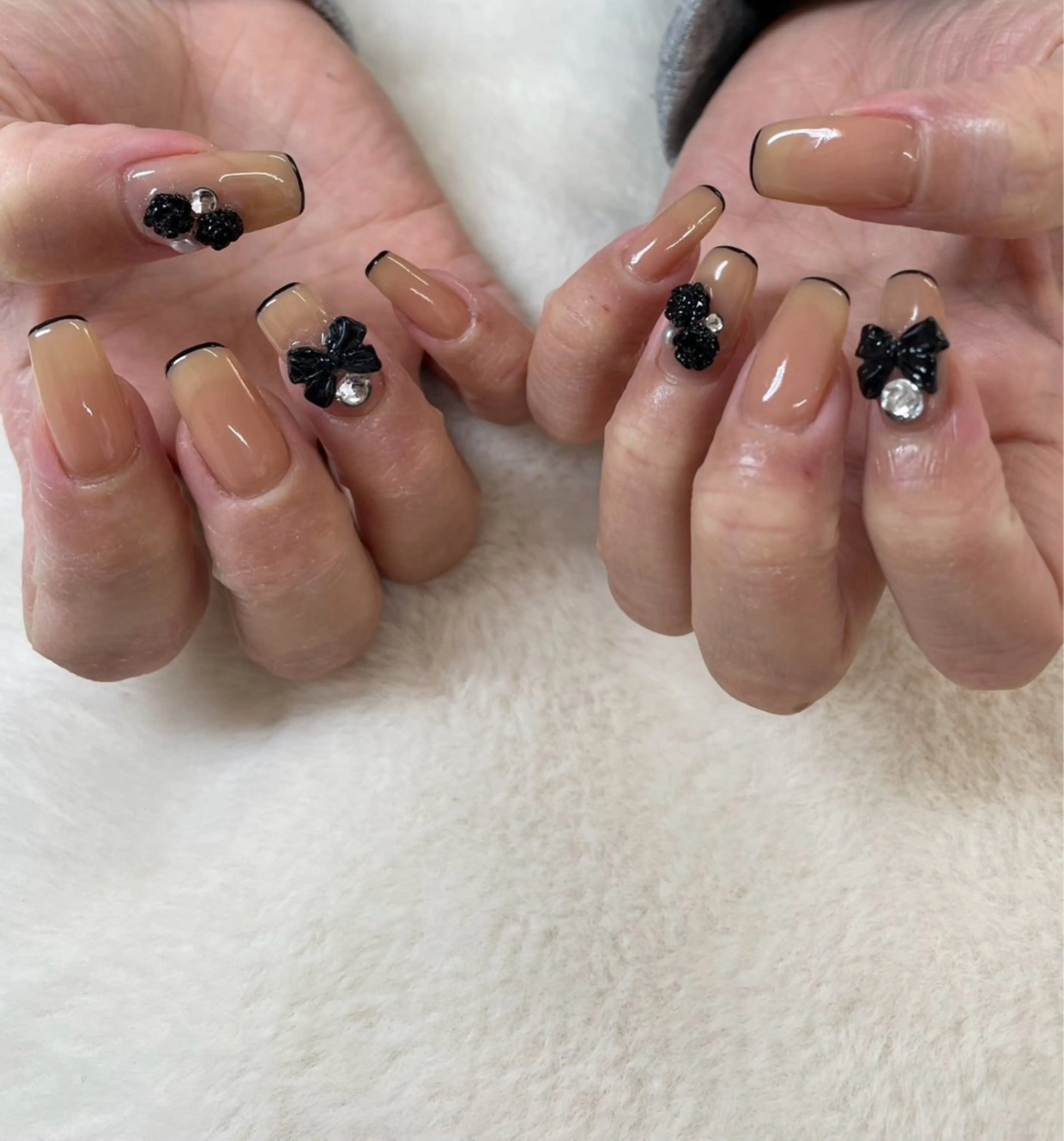 ネイル フレンチネイル ハンドネイル ハンドケア 心斎橋Salon Epokkuのネイルデザイン