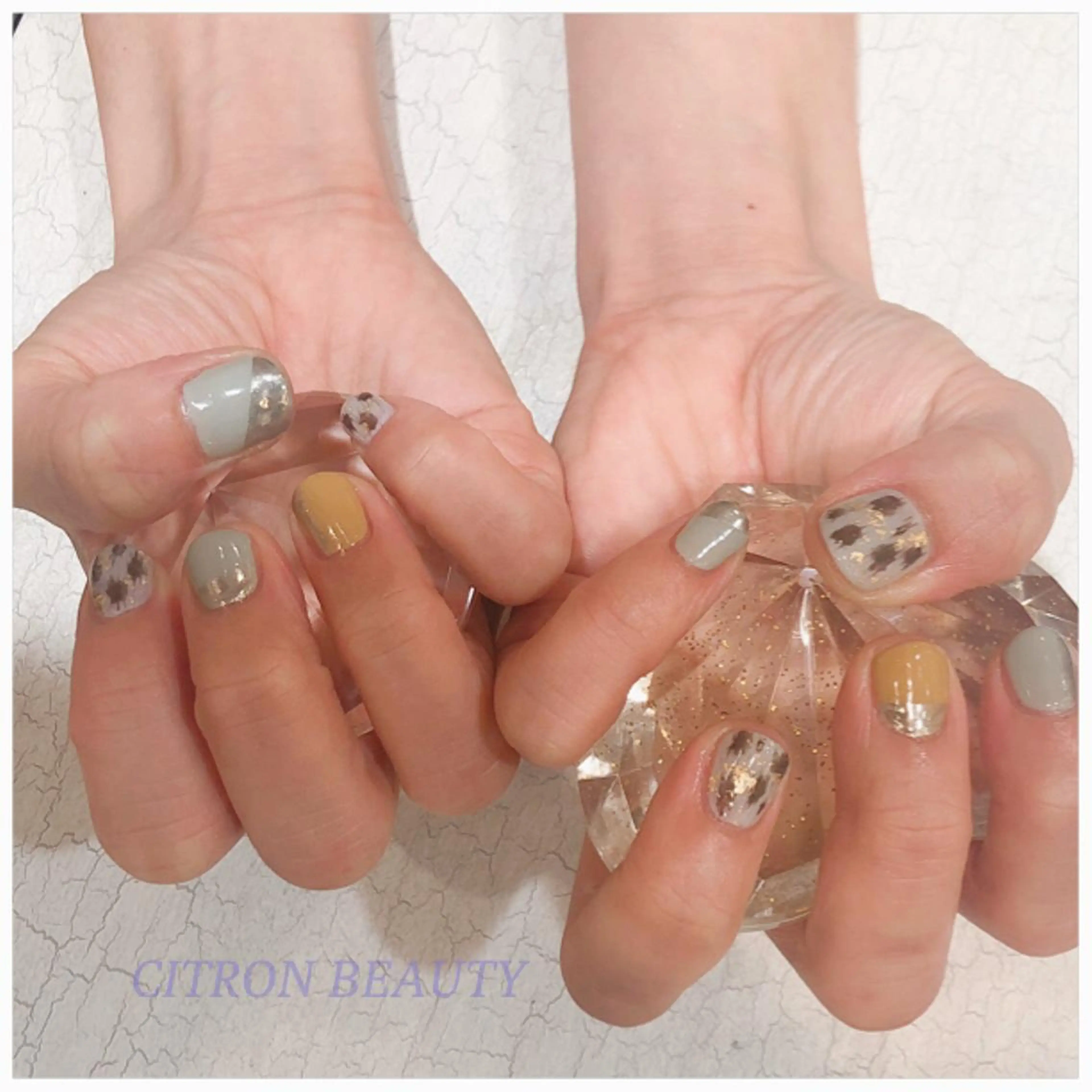 ネイル ミラーネイル CITRON NAIL💅練習生のネイルデザイン