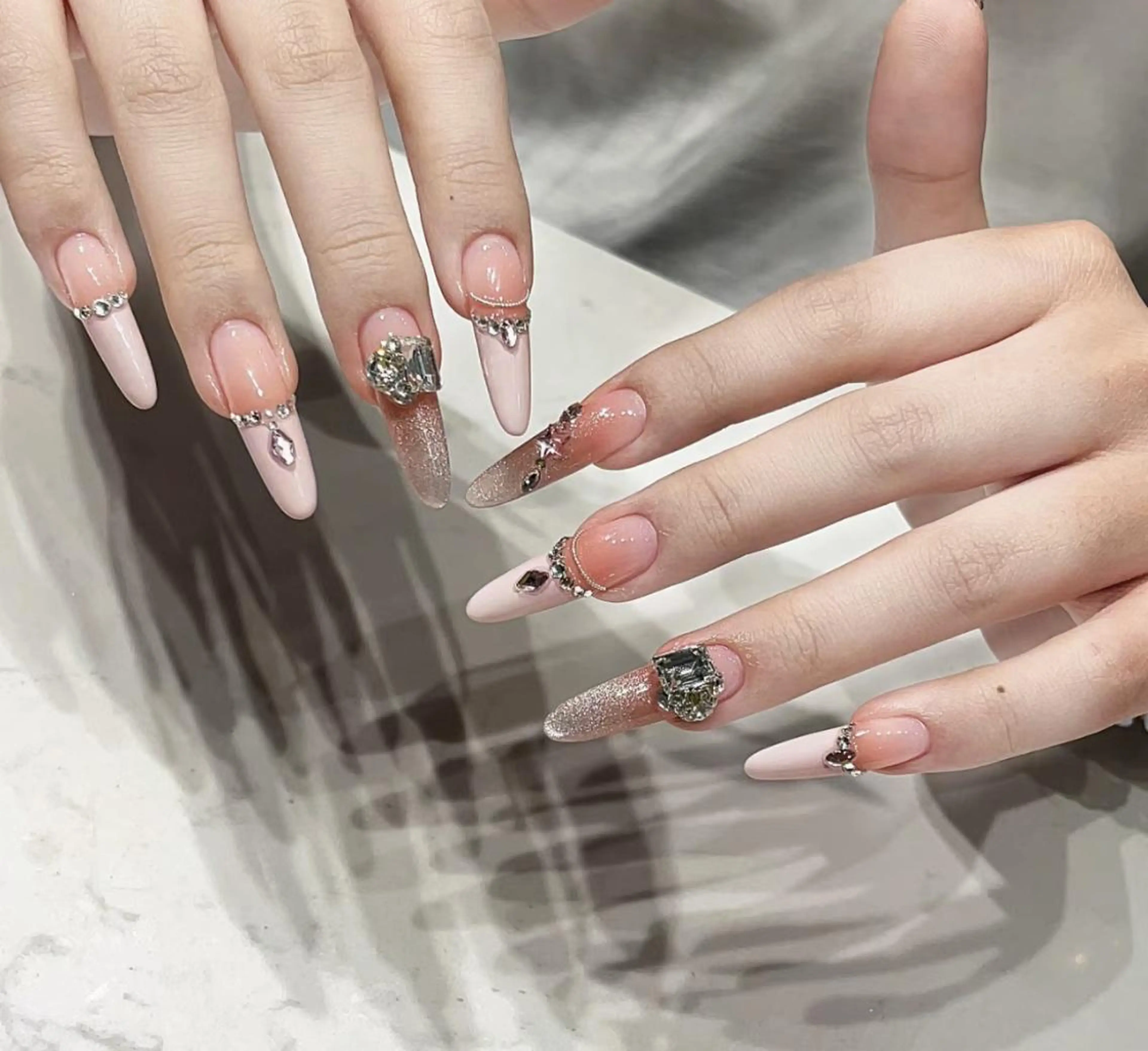 ネイル ハンドネイル 🎀 NaNa_nailのネイルデザイン