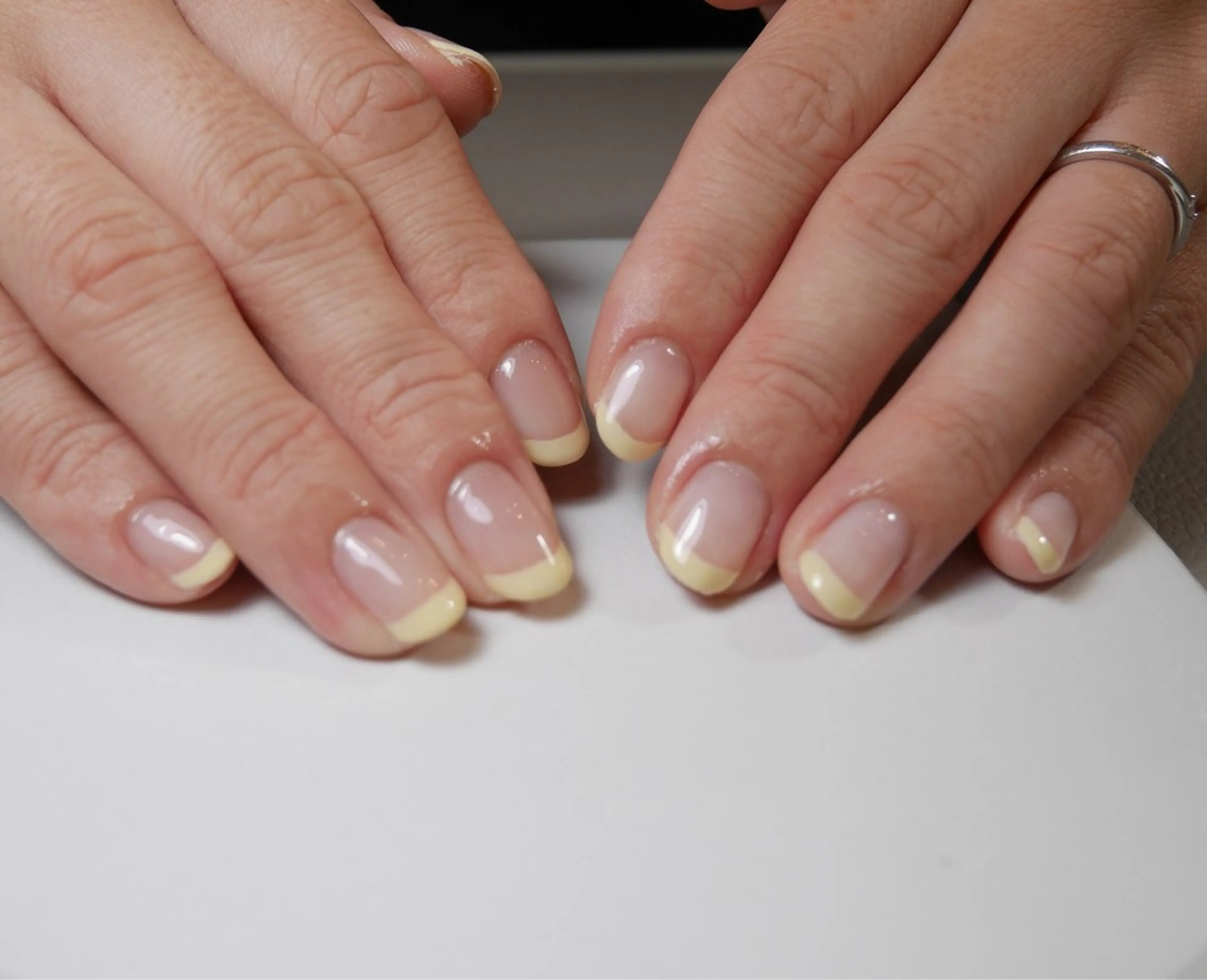 【オフ有りの方はこちら💁‍♀️】王道のフレンチネイル💅の写真