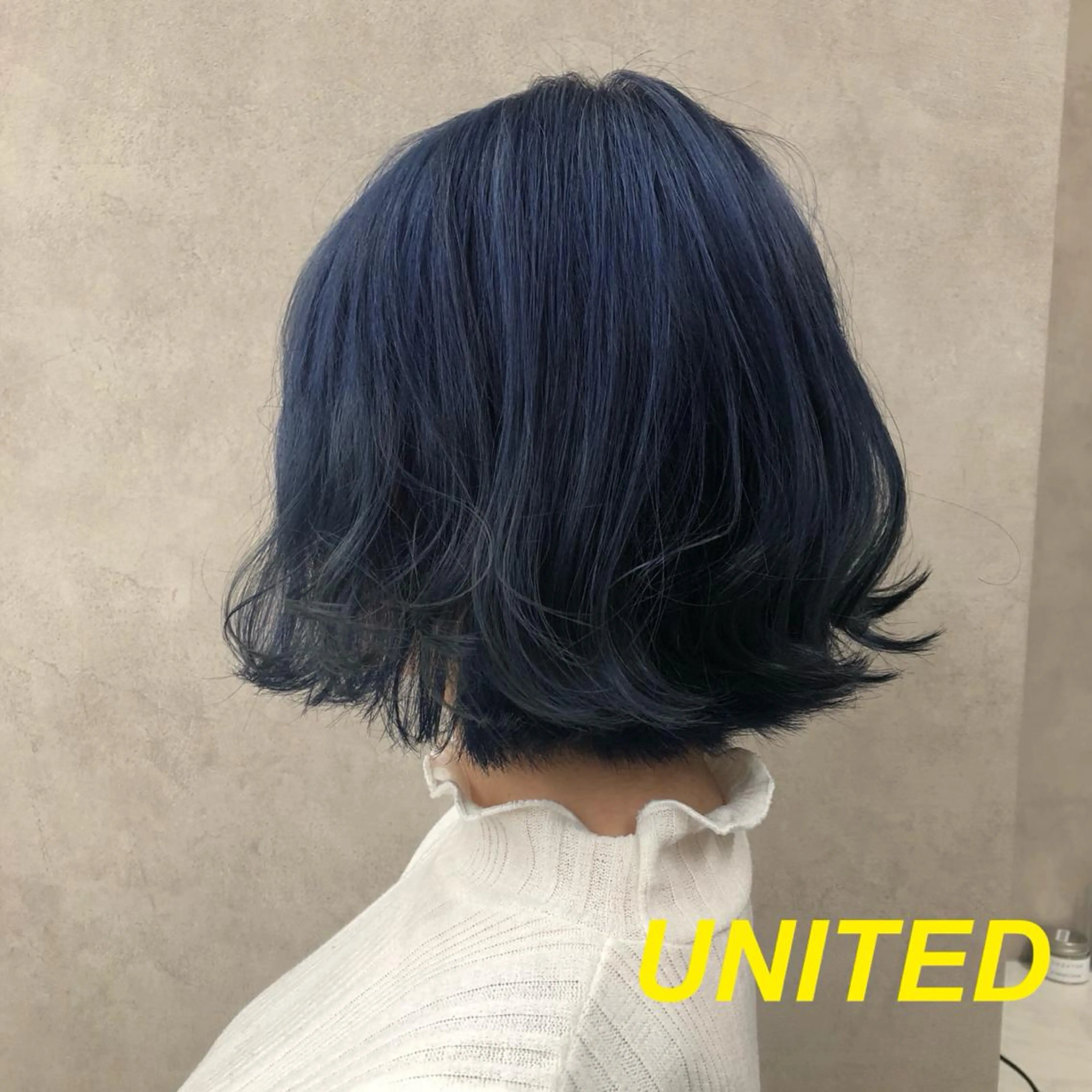 ショート カラー ブルーカラー 🤎カラー比率90% 🤍TAKAYAのヘアスタイル