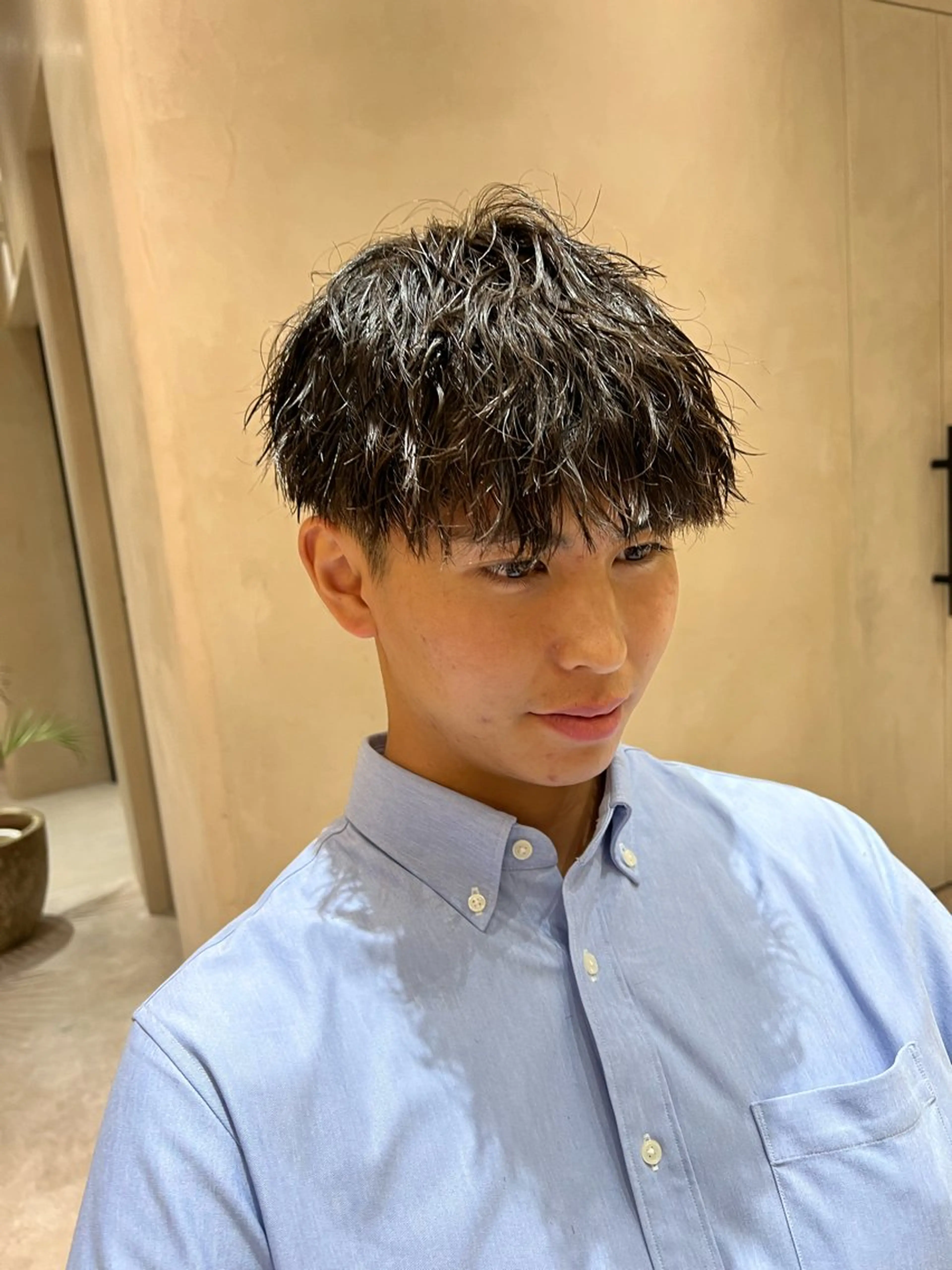 ショート パーマ メンズ 波巻きスパイラルパー マ/シャドウパーマ駿のヘアスタイル