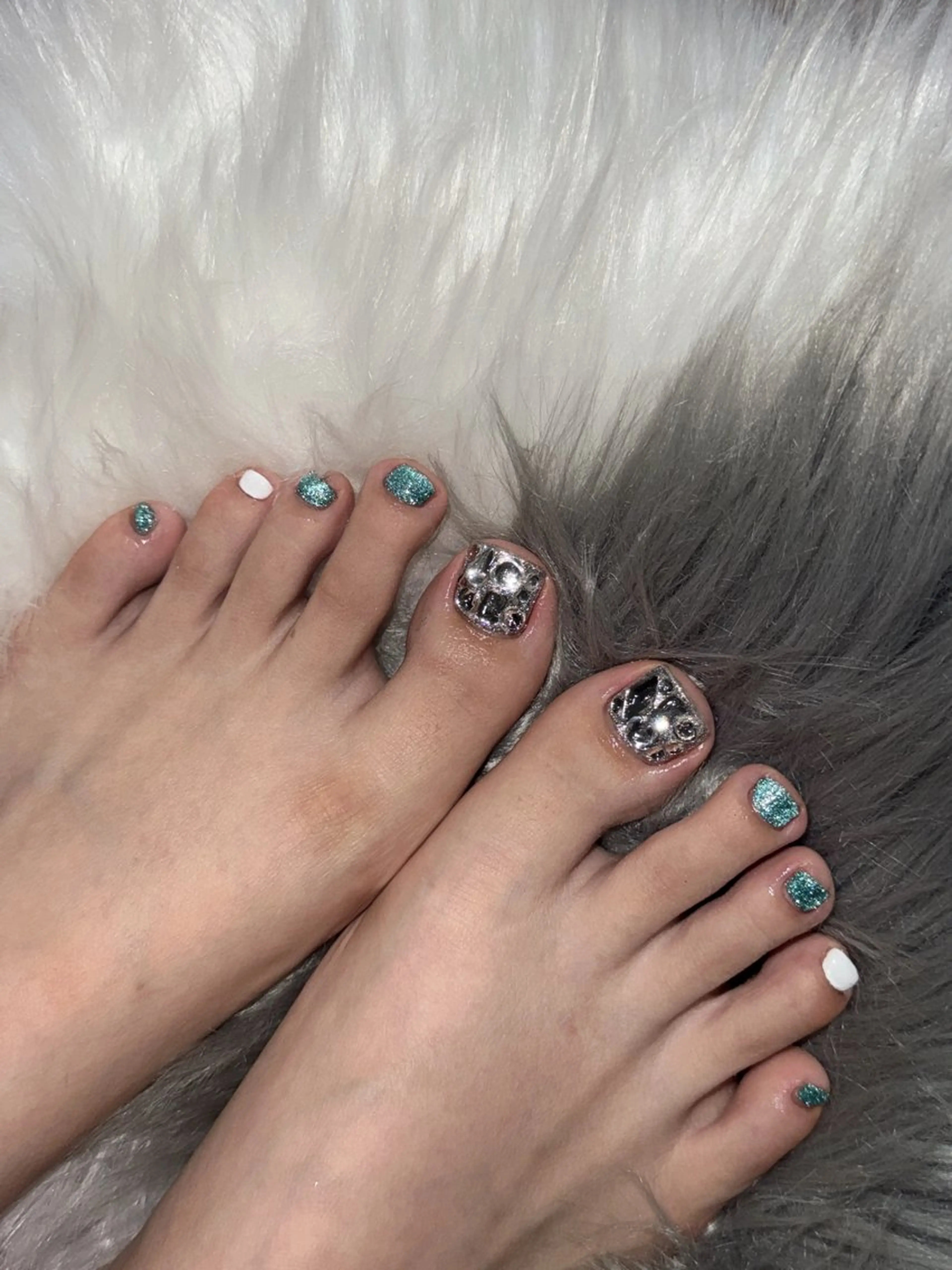 ネイル フットネイル フットネイル feel ♡︎ remiのネイルデザイン