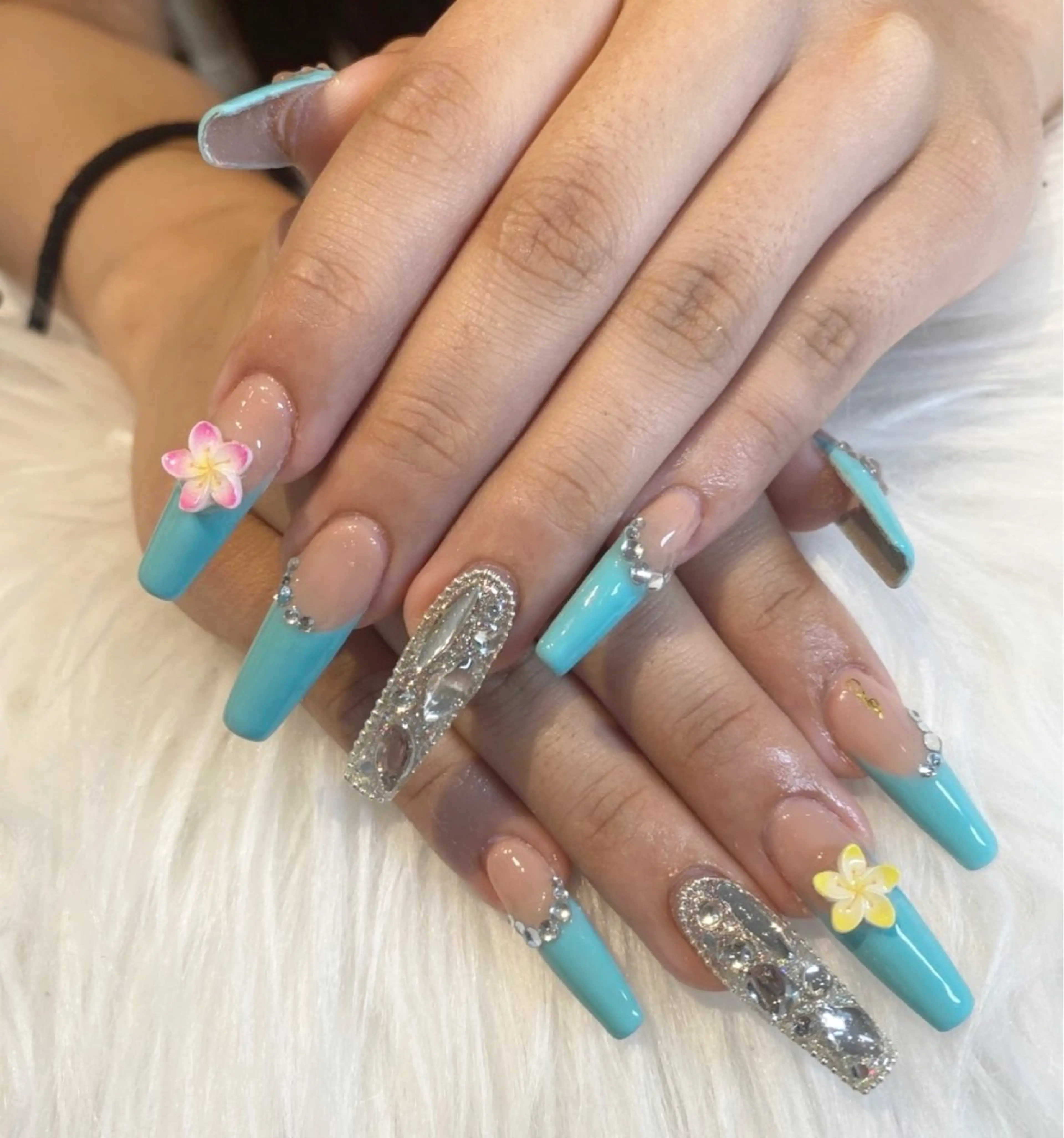 ネイル ハンドネイル nail salon oneness🎀のネイルデザイン