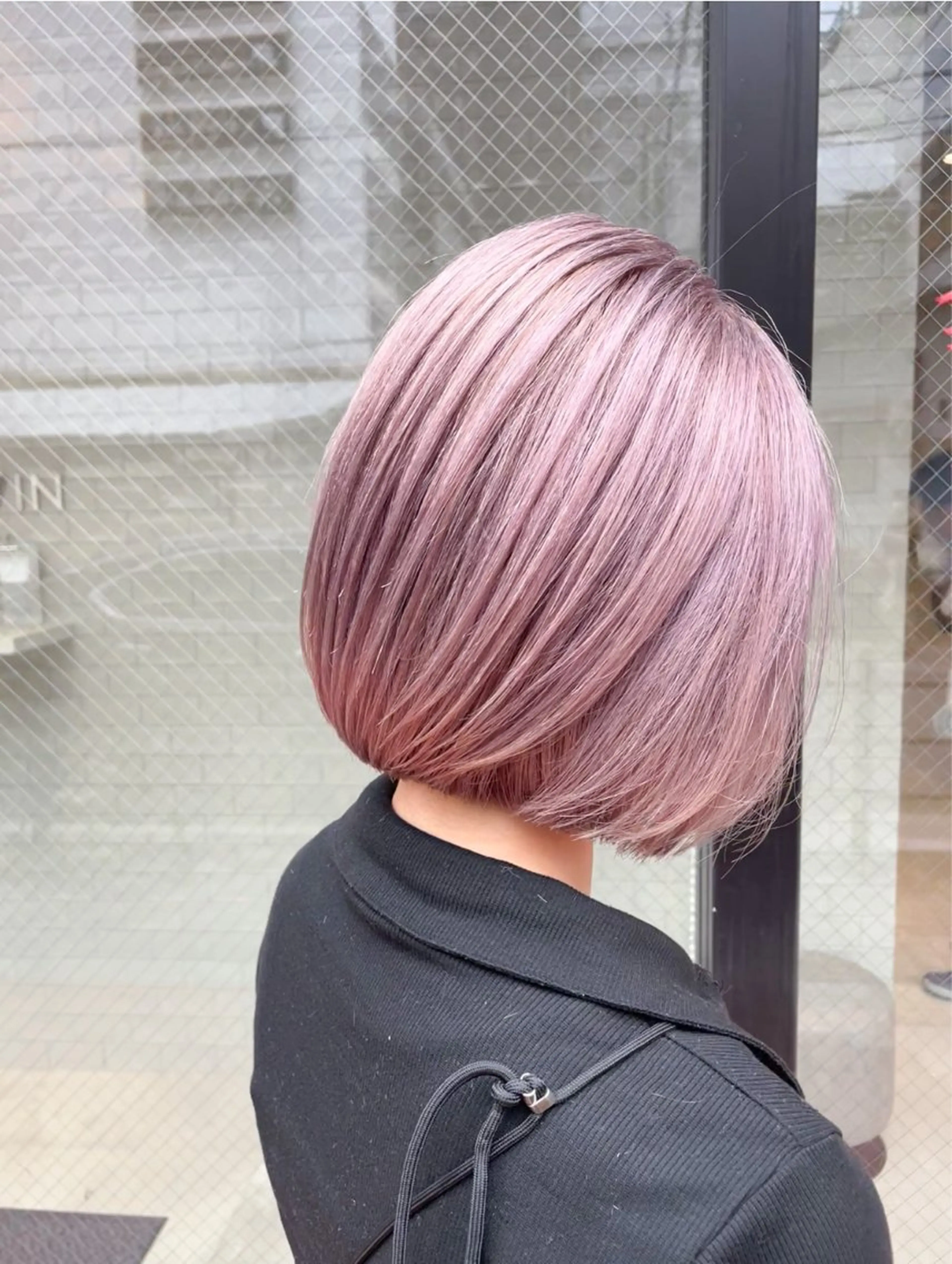 ショート カラー パーマ ヘアアレンジ ハイライトカラー ハイトーンカラー ハイライト ショートヘア 大人スタイル 太田のヘアスタイル