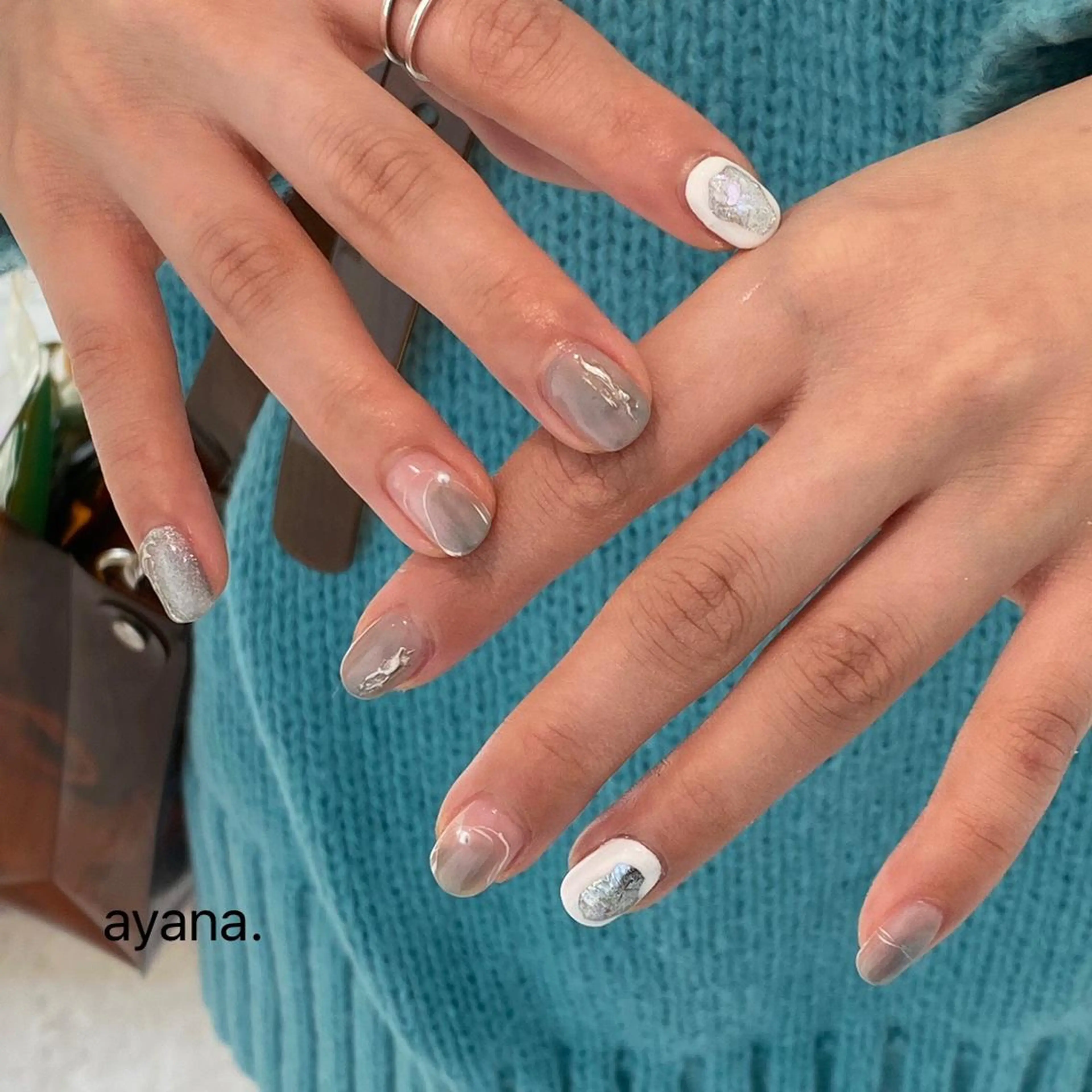 ネイル 氷ネイル・うるうるネイル キラキラネイル マグネットネイル 冬ネイル ayana nails所属・nail salon ayanaのネイルデザイン