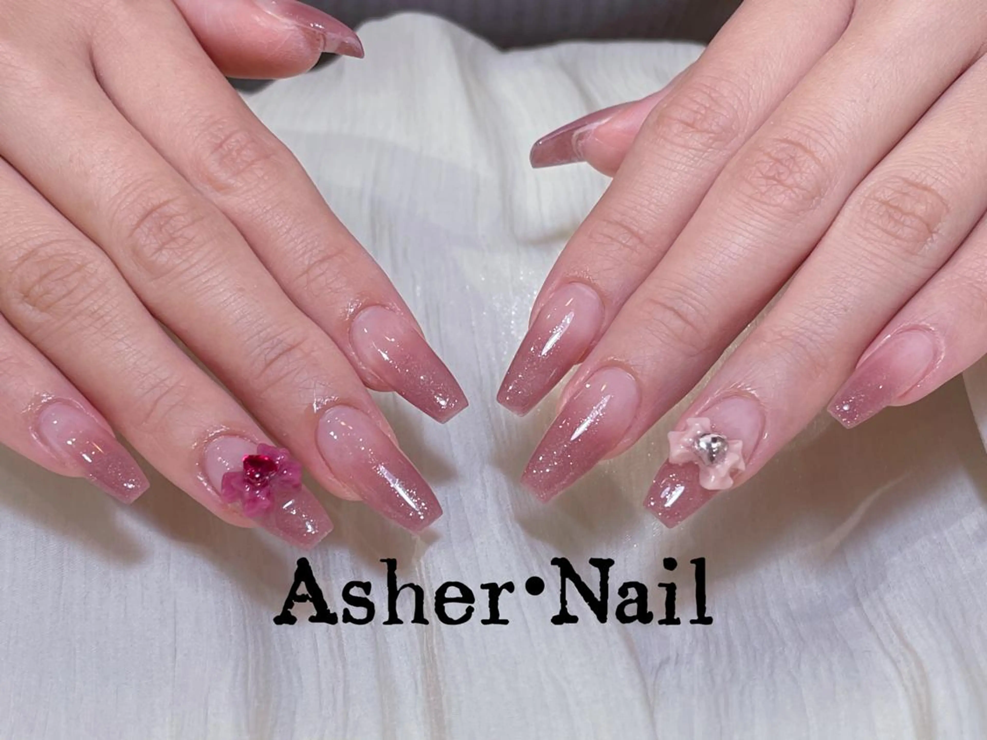 ネイル ハンドネイル ハンドケア Asher-HIKA 🌞のネイルデザイン