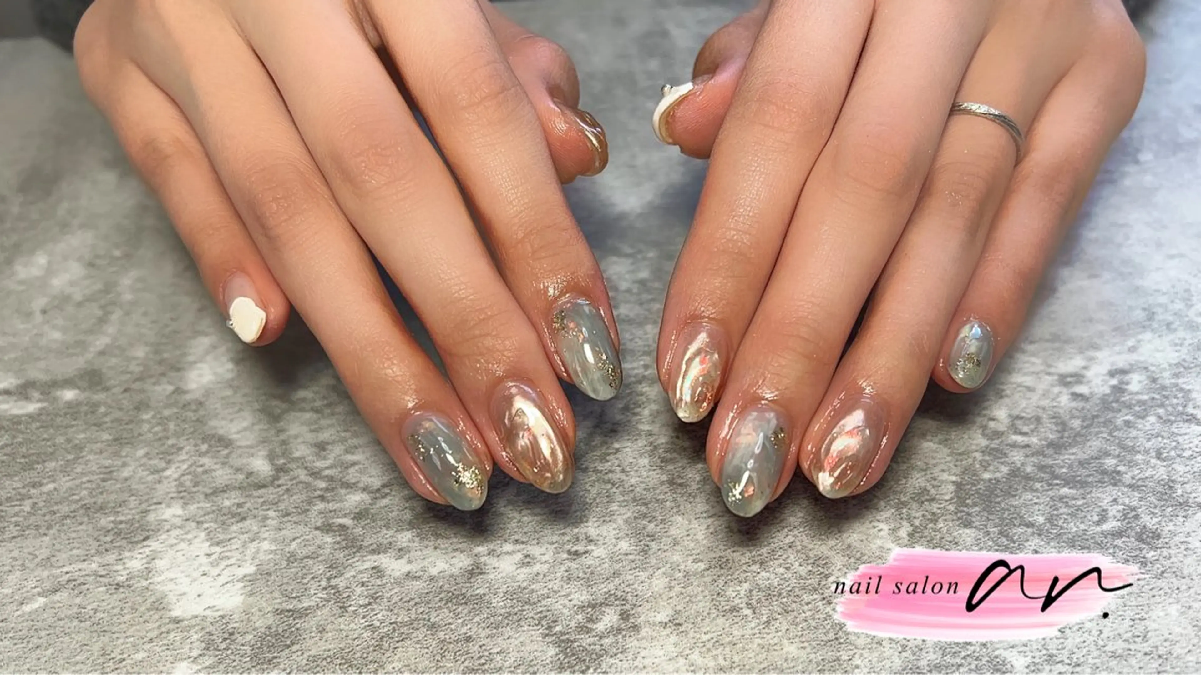 ネイル ニュアンスネイル nailsalon ar.のネイルデザイン