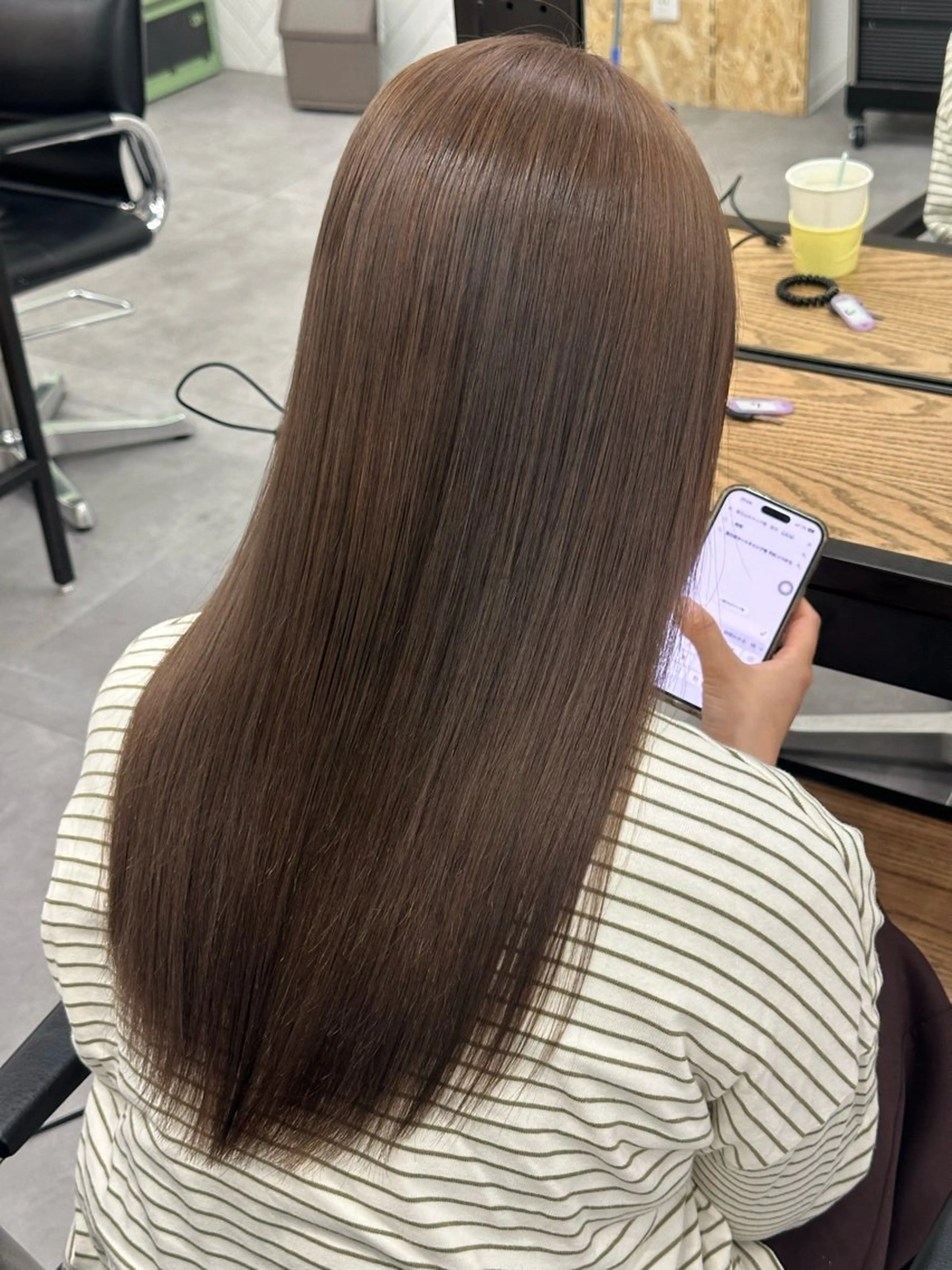 ロング カラー ブリーチ 透明感カラー グレージュ ヘアカラー 大井 あんずのヘアスタイル