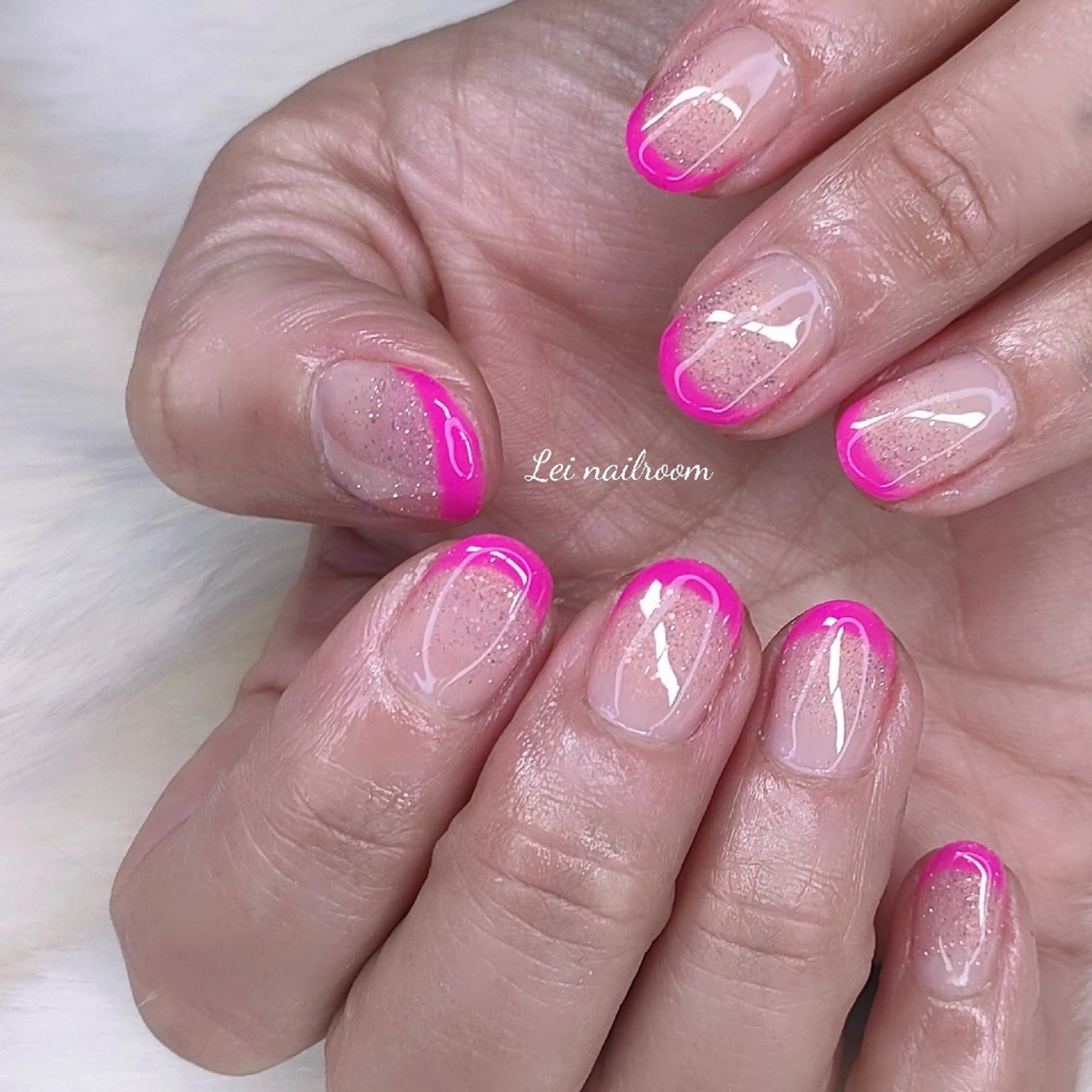 ネイル フラッシュネイル フレンチネイル キラキラネイル ラメ(グリッター) ピンク lei🌼 nailroomのネイルデザイン