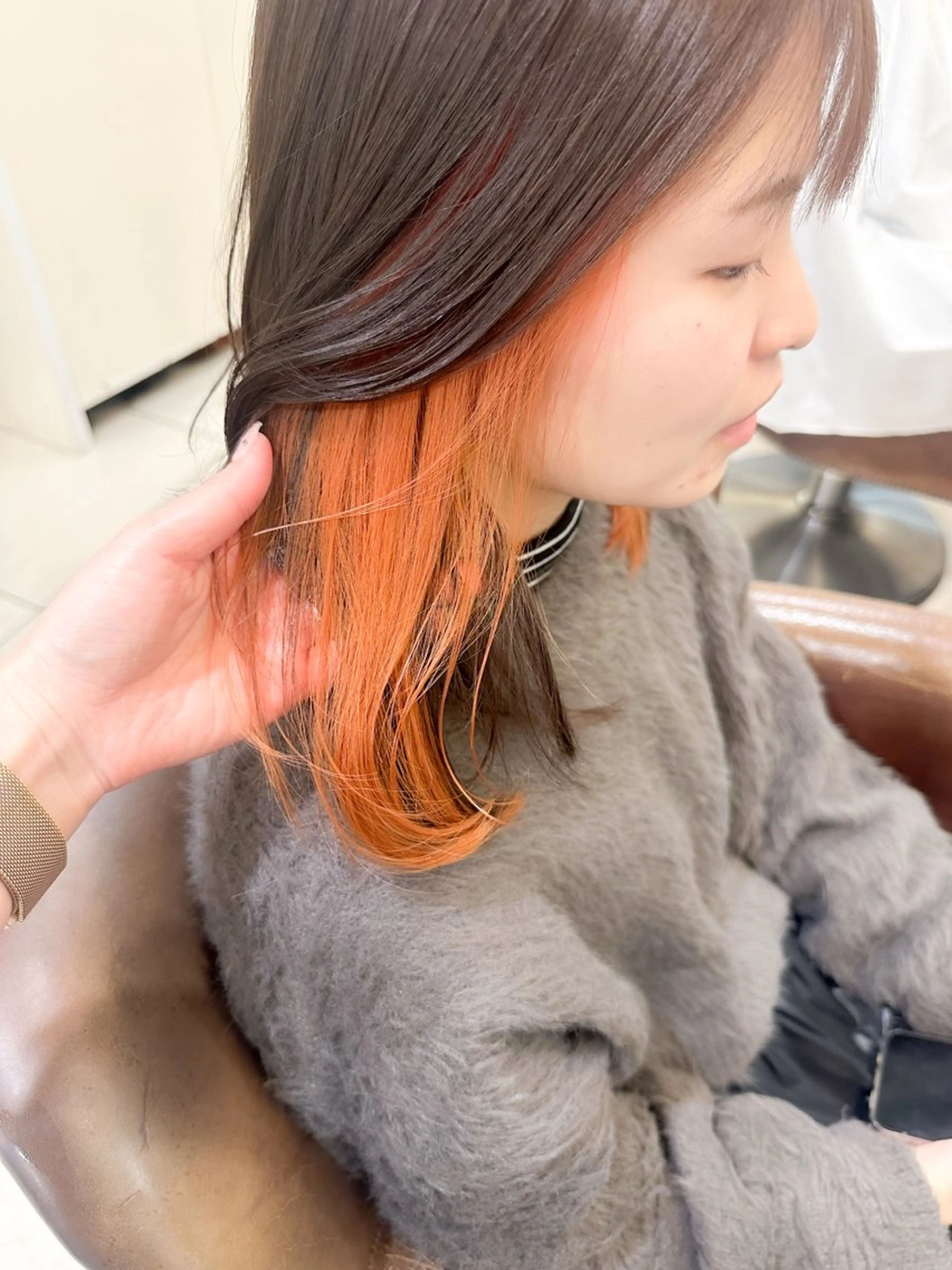 ミディアム カラー インナーカラー オレンジ カット ヘアカラー トリートメント ✨カラー支持No.1 🧸ワキ カナコ🧸のヘアスタイル
