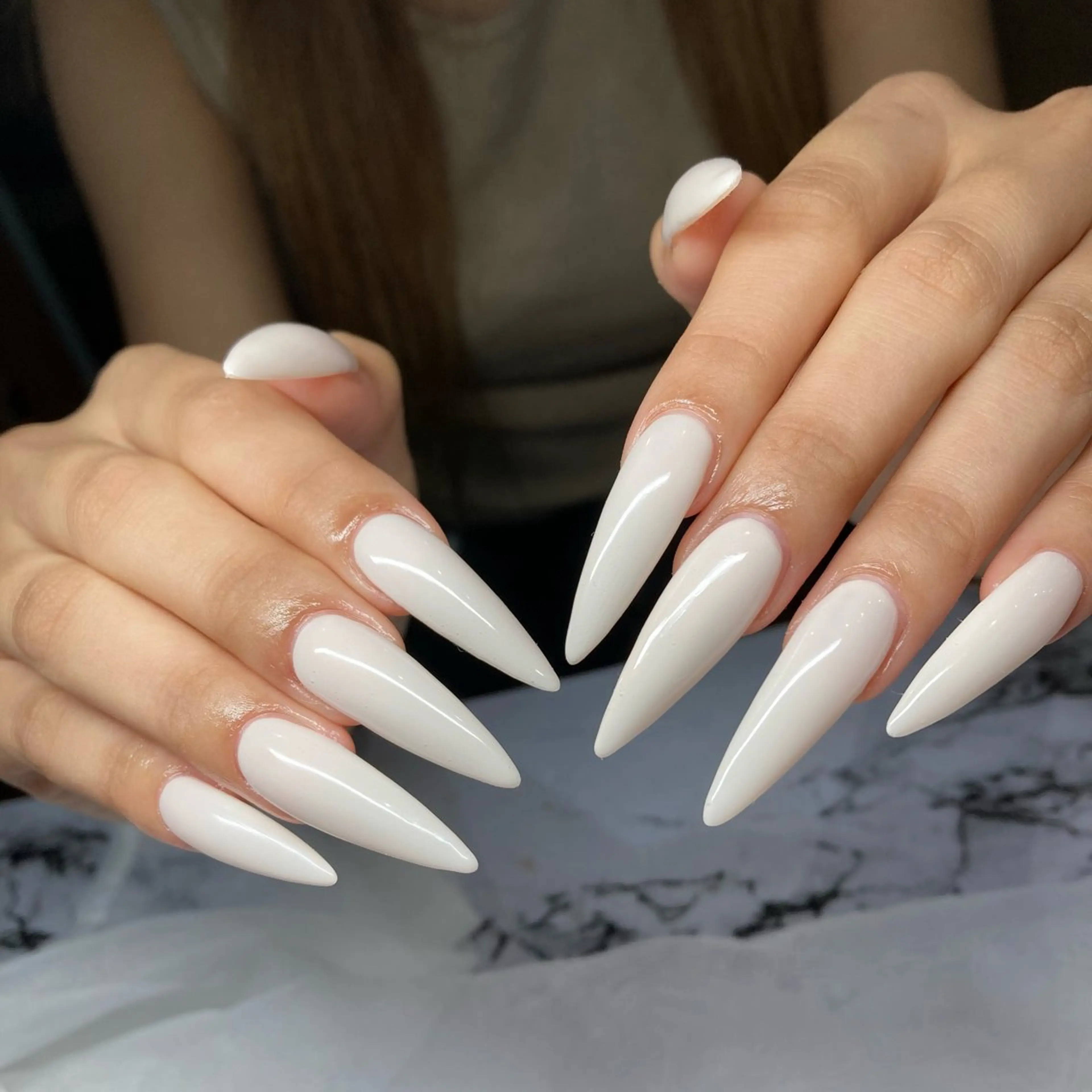 ネイル 長さ出し ニュアンスネイル ワンカラーネイル ハンドネイル Gracias. rieのネイルデザイン