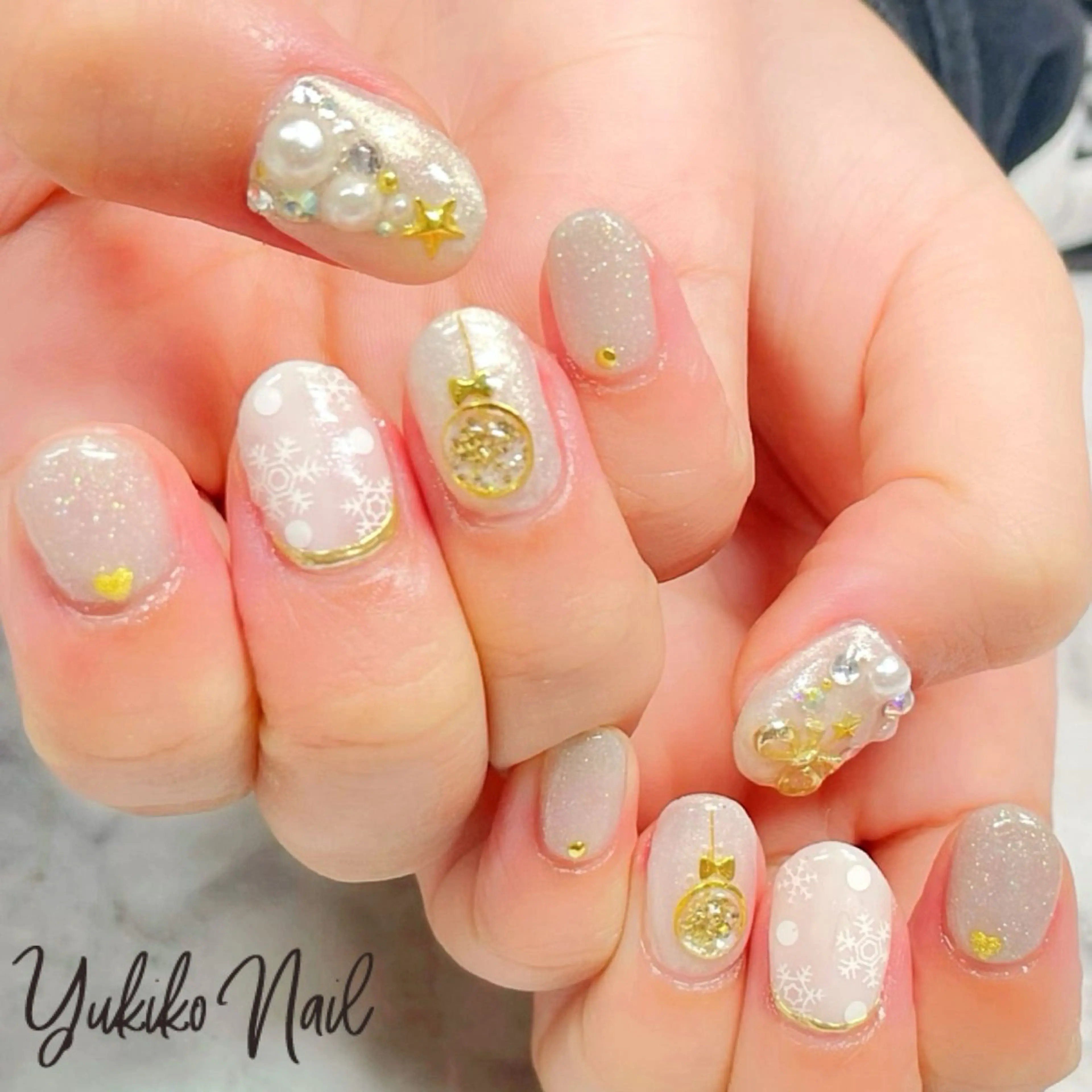 ネイル ホワイト 冬ネイル クリスマス ユキコ ネイルのネイルデザイン
