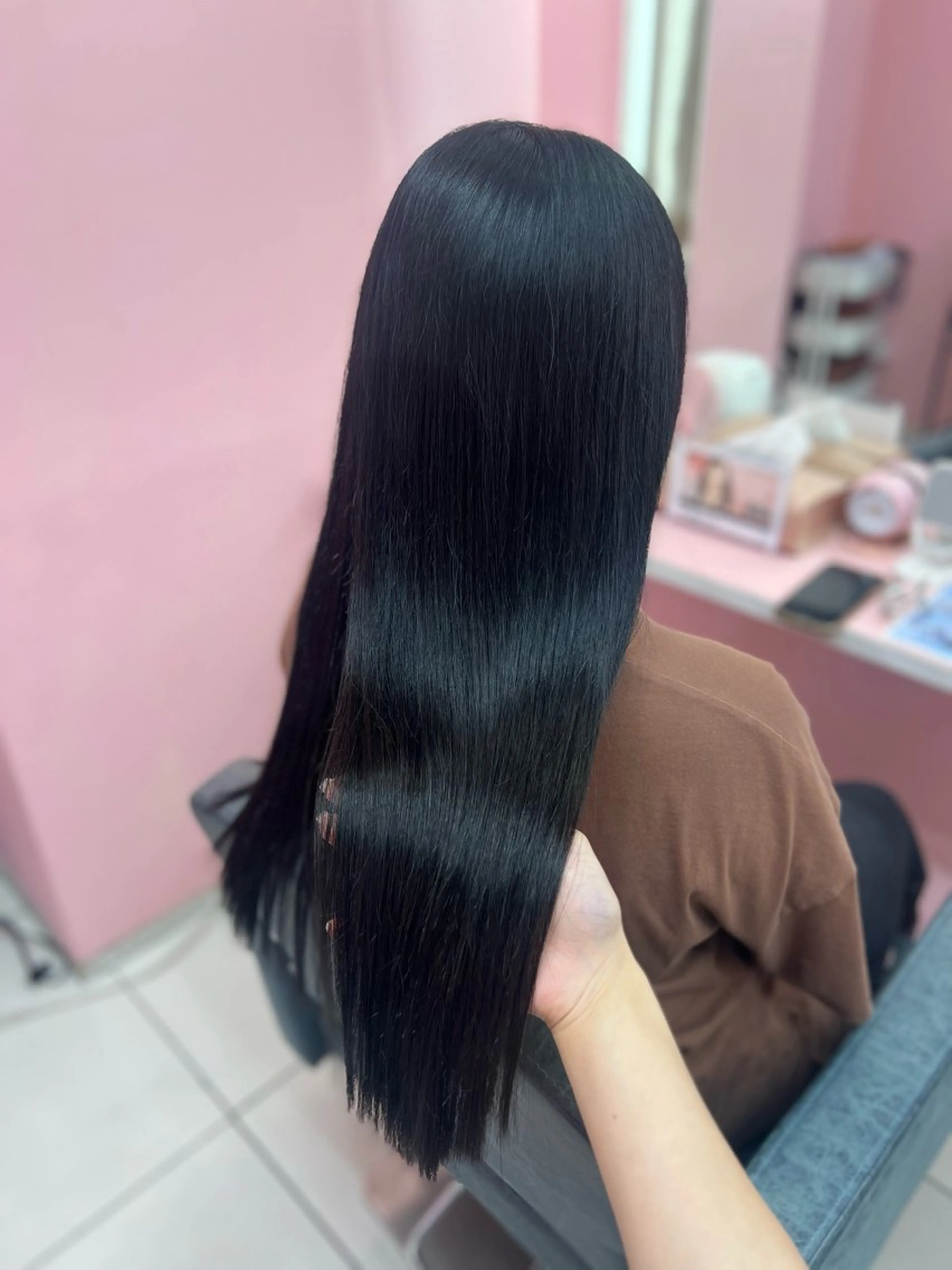 ロング シールエクステ くびれヘア エクステ ヨシンモリ 韓国風ヘア ヘアカラー エクステ シーズン エクステ/大阪梅田駅のヘアスタイル