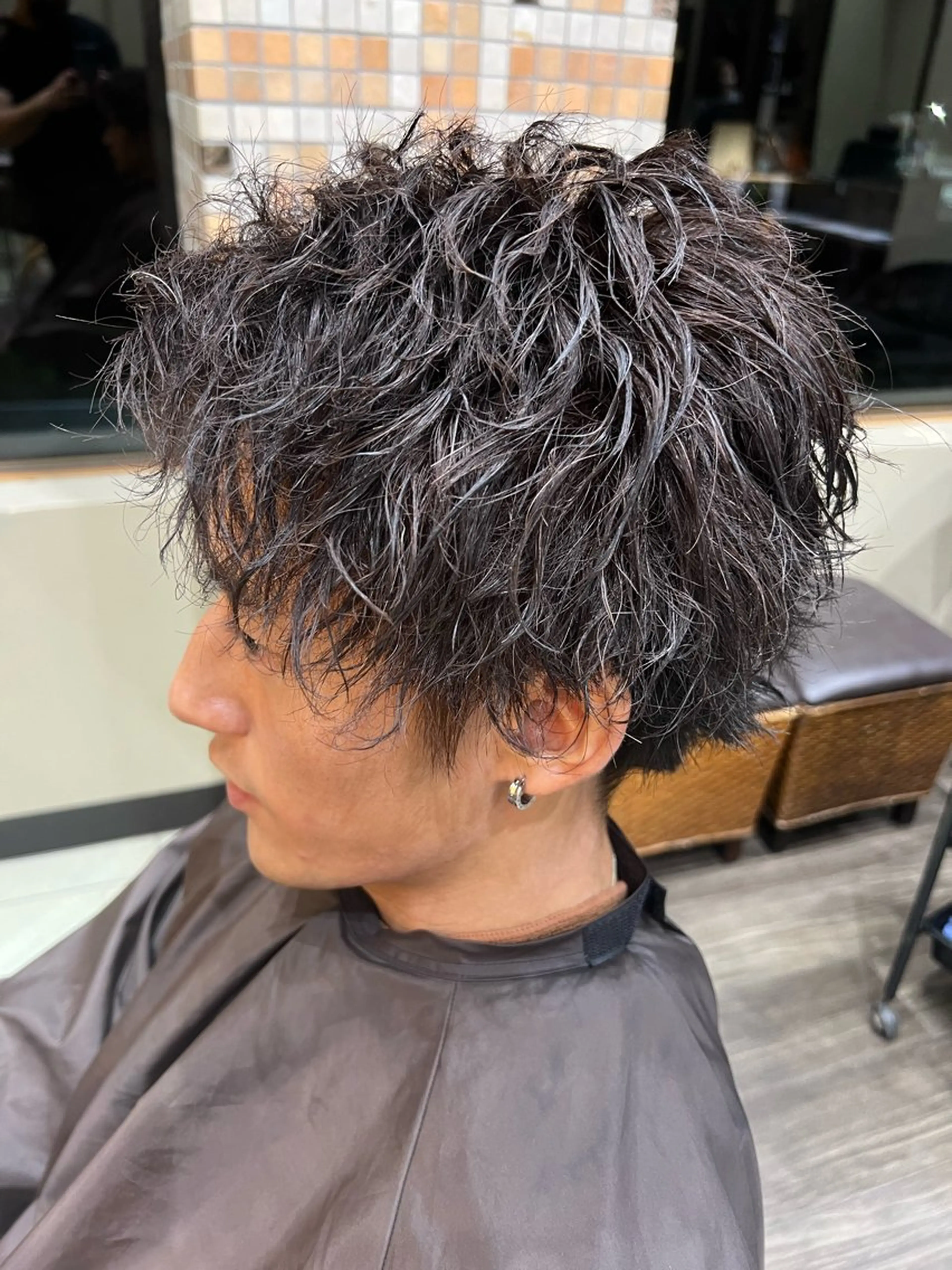 ショート メンズ メンズパーマ メンズツイストパーマ ツイストパーマ 吉田 健吏のヘアスタイル