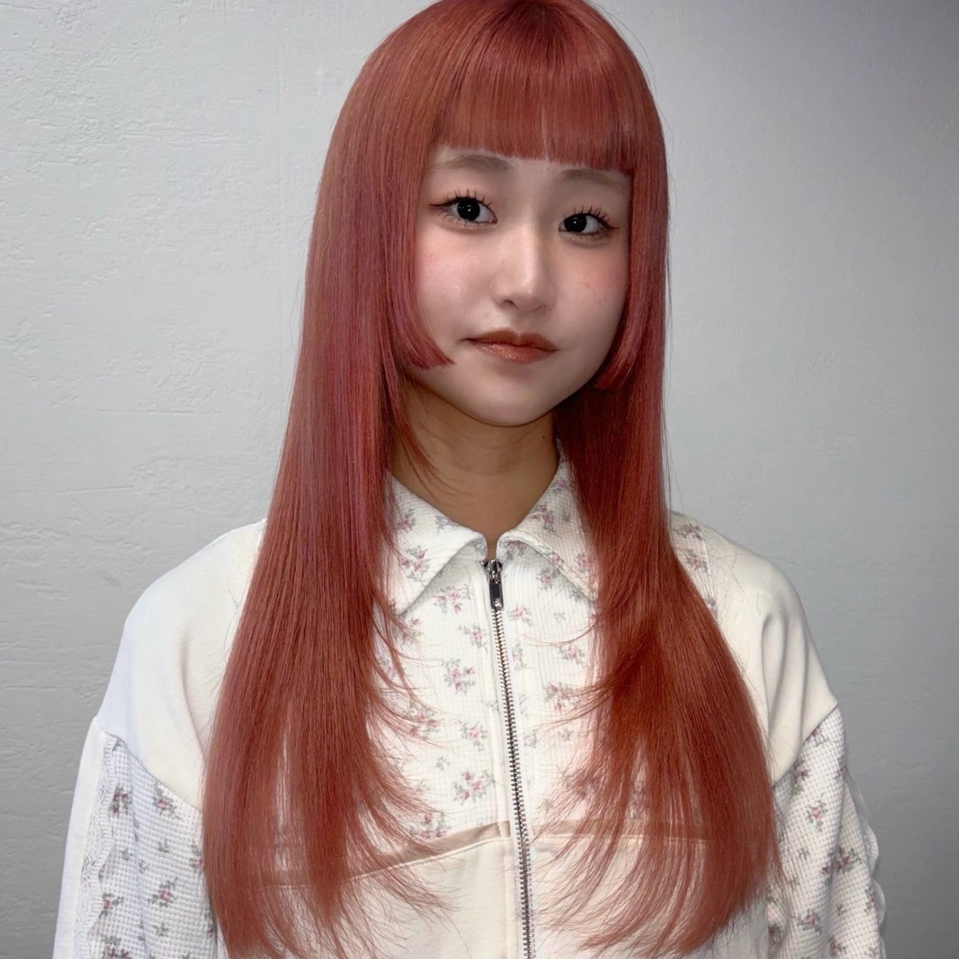 ロング カラー メイ ☪️のヘアスタイル
