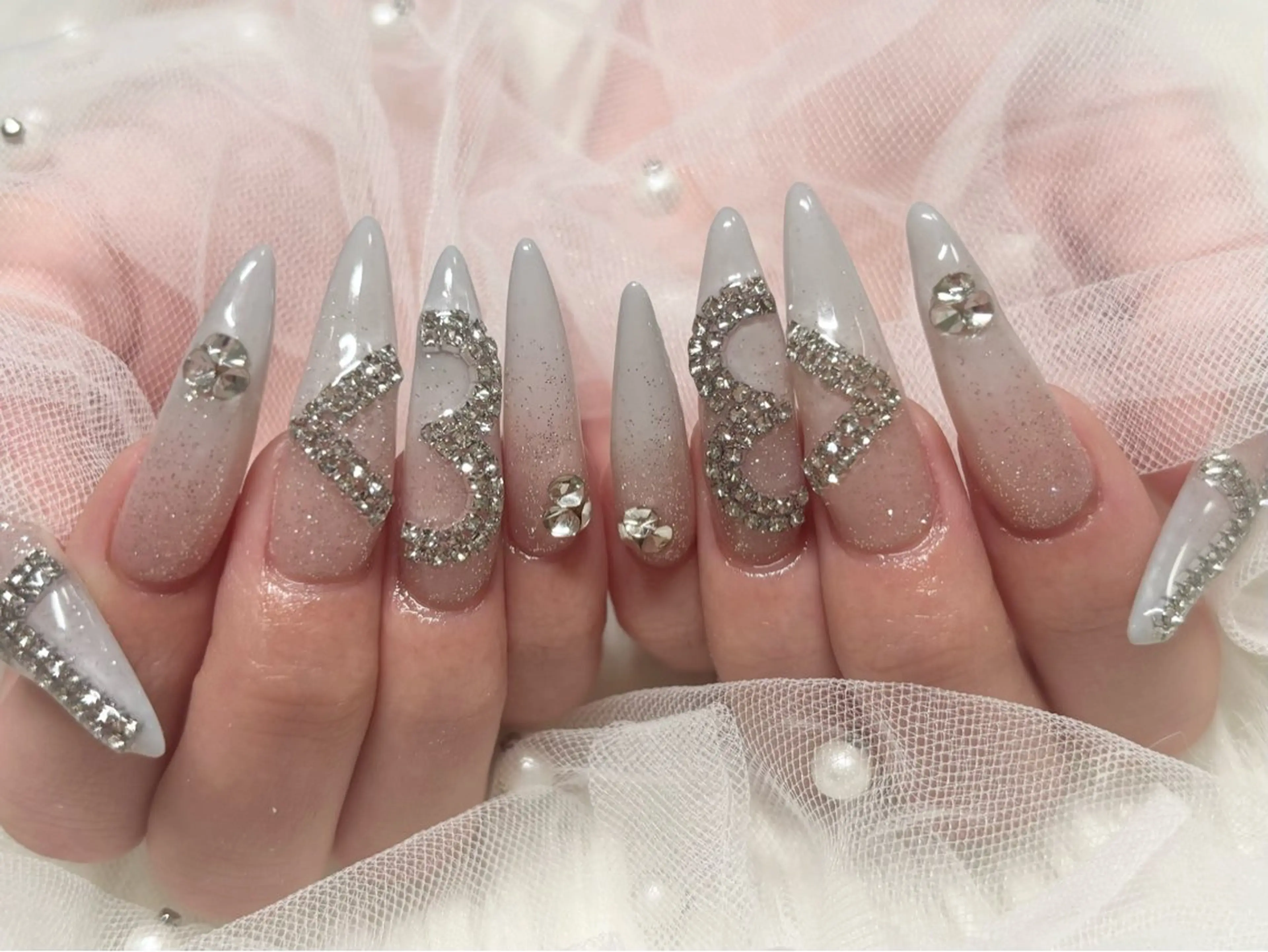 ネイル Roi〈ロワ〉 ayanaのネイルデザイン