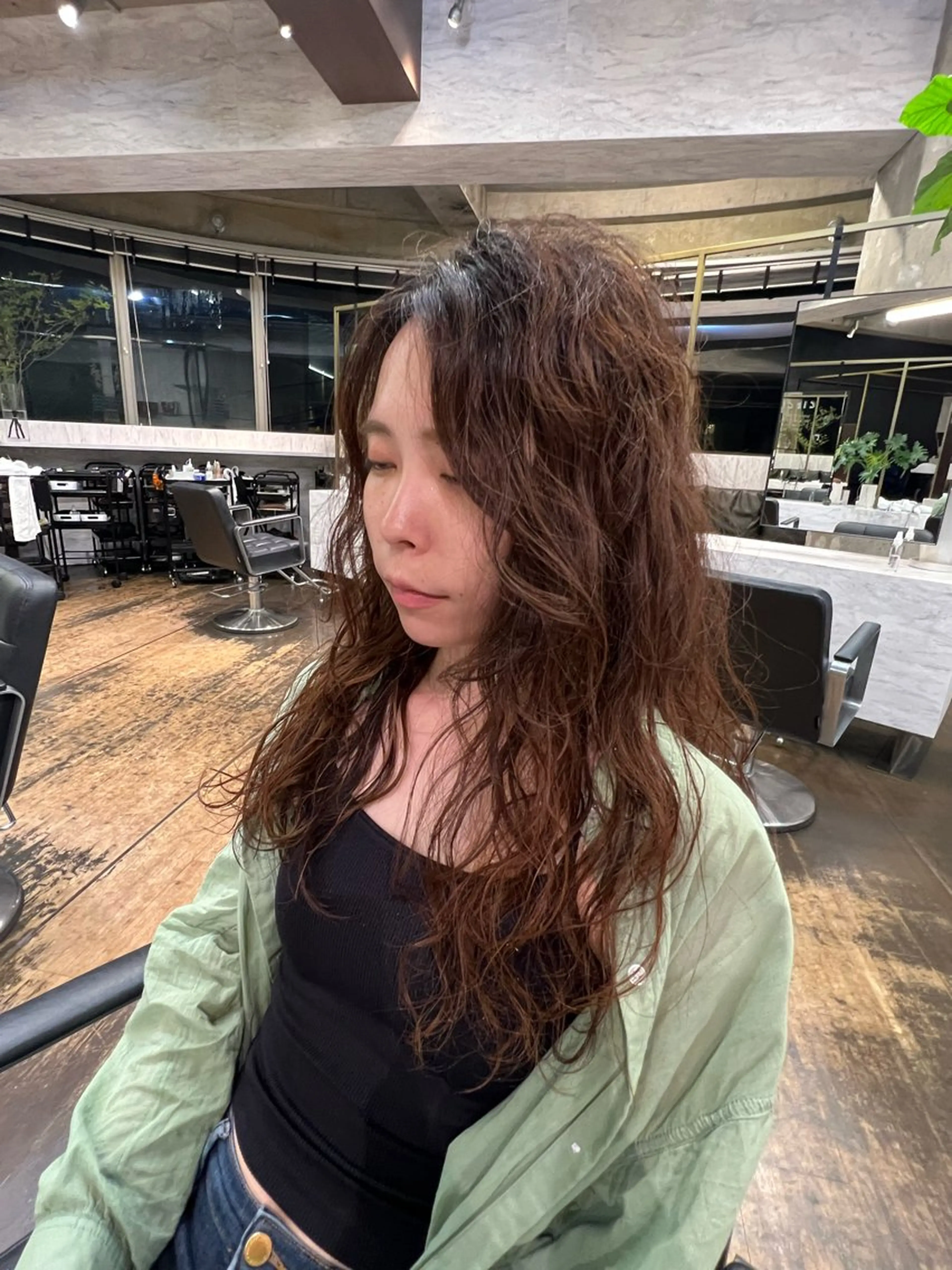 ミディアム パーマ ミディアムパーマ ニュアンスパーマ ROBBY所属・松井美樹/似合わせ ガーリー・韓国のヘアスタイル