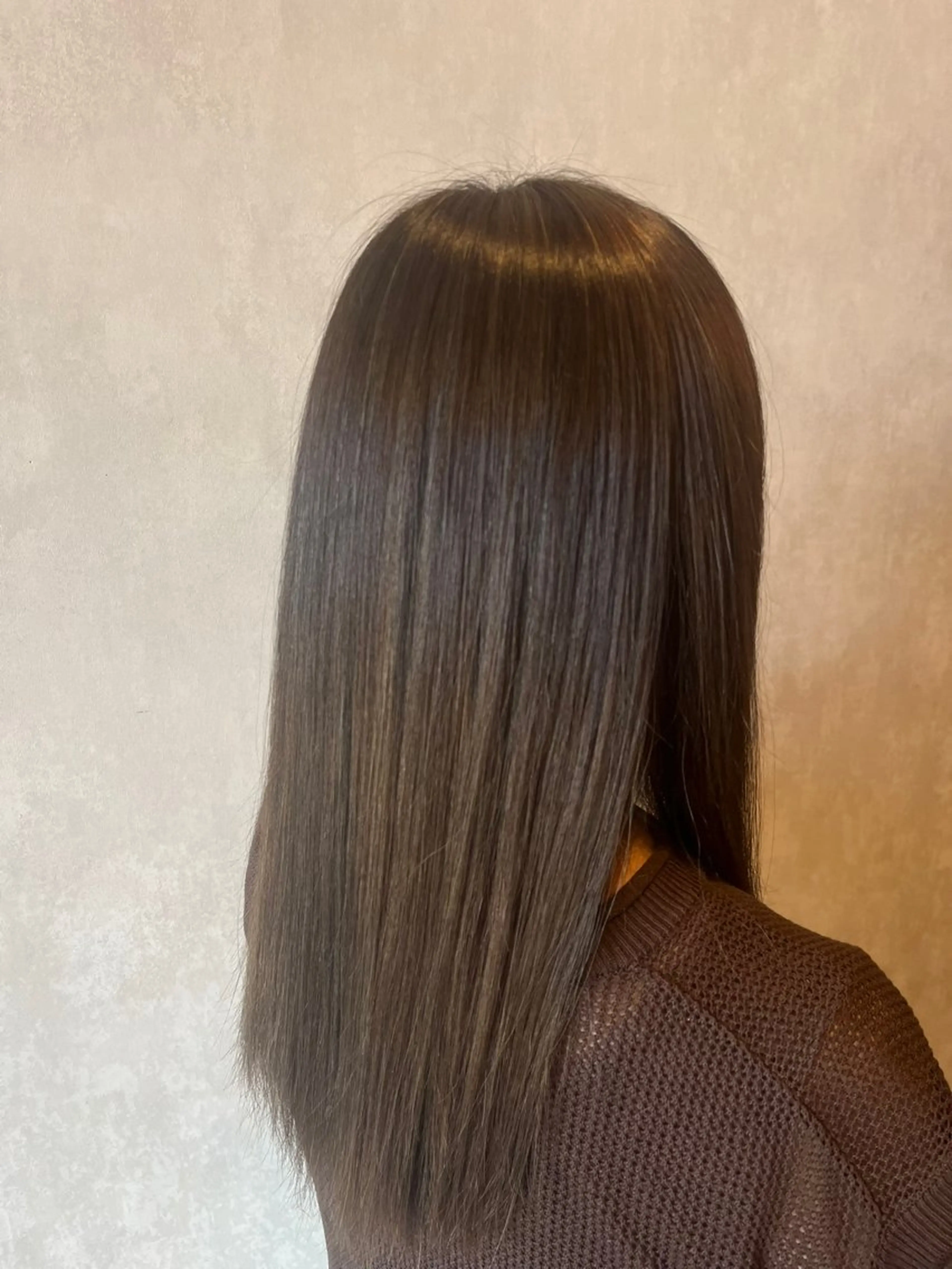 セミロング 髪人生駒店所属・森野 麻梨のヘアスタイル