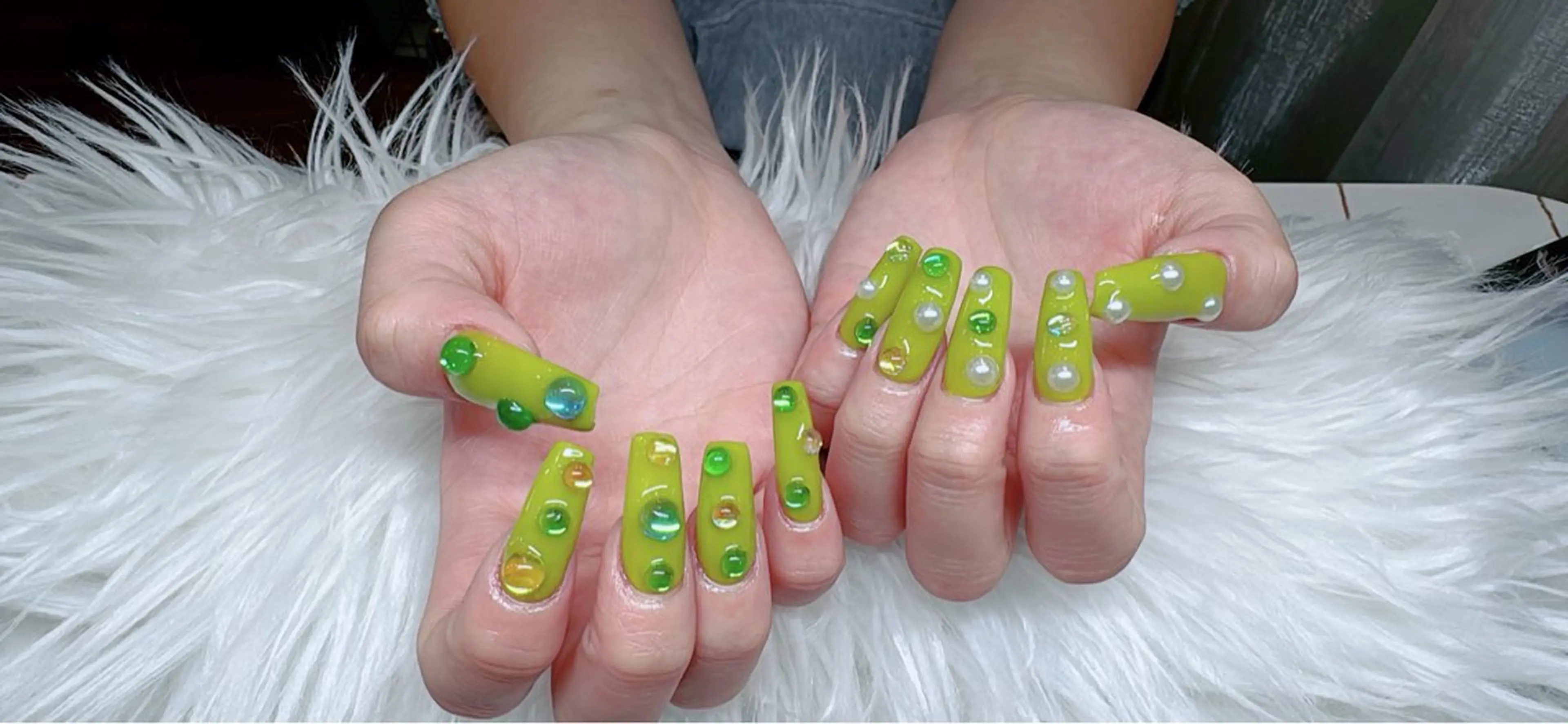 ネイル ハンドネイル ハンドケア Moon Nail ナナのネイルデザイン