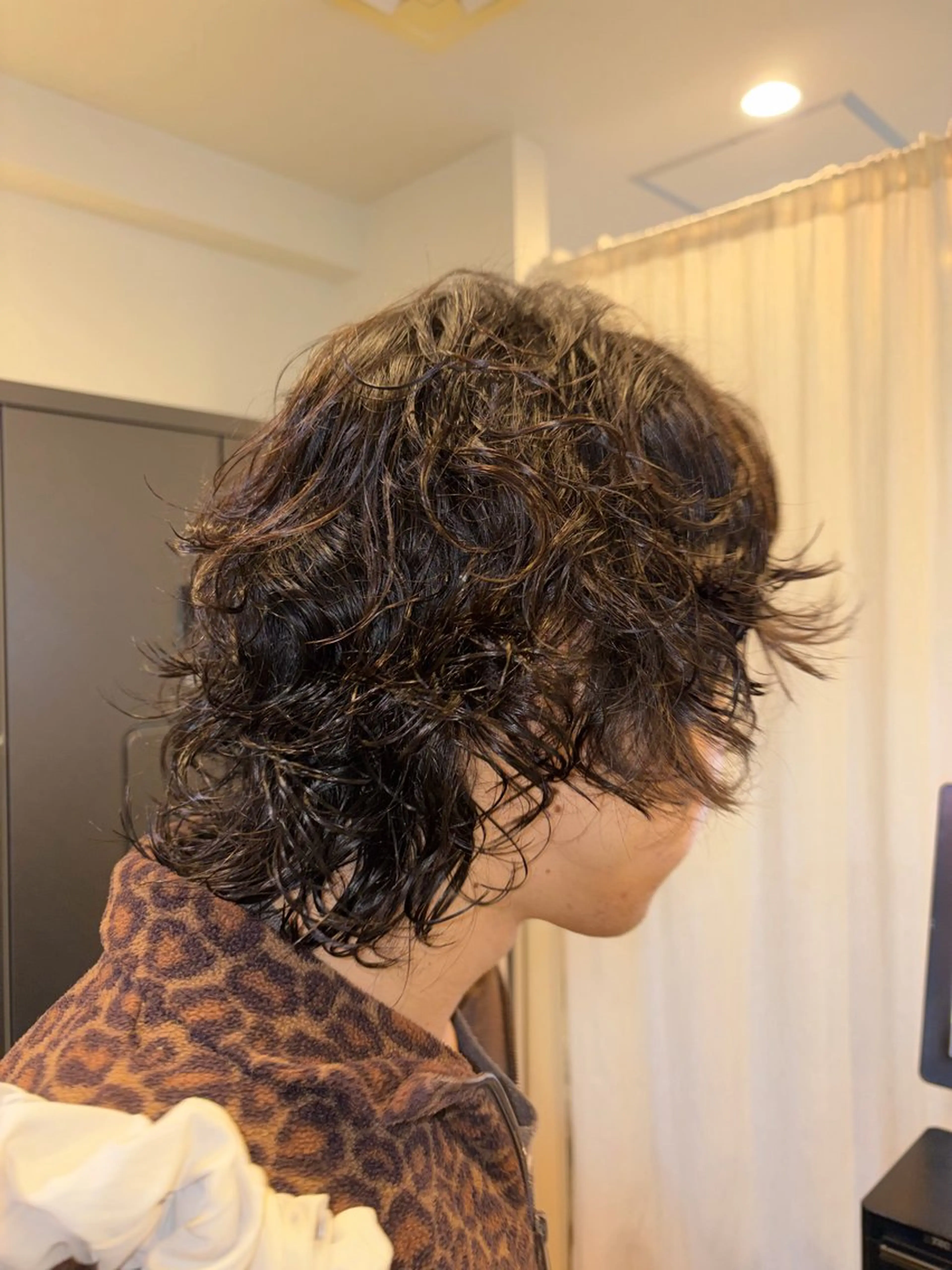 ミディアム パーマ メンズ カット パーマ 中川 蓮のヘアスタイル