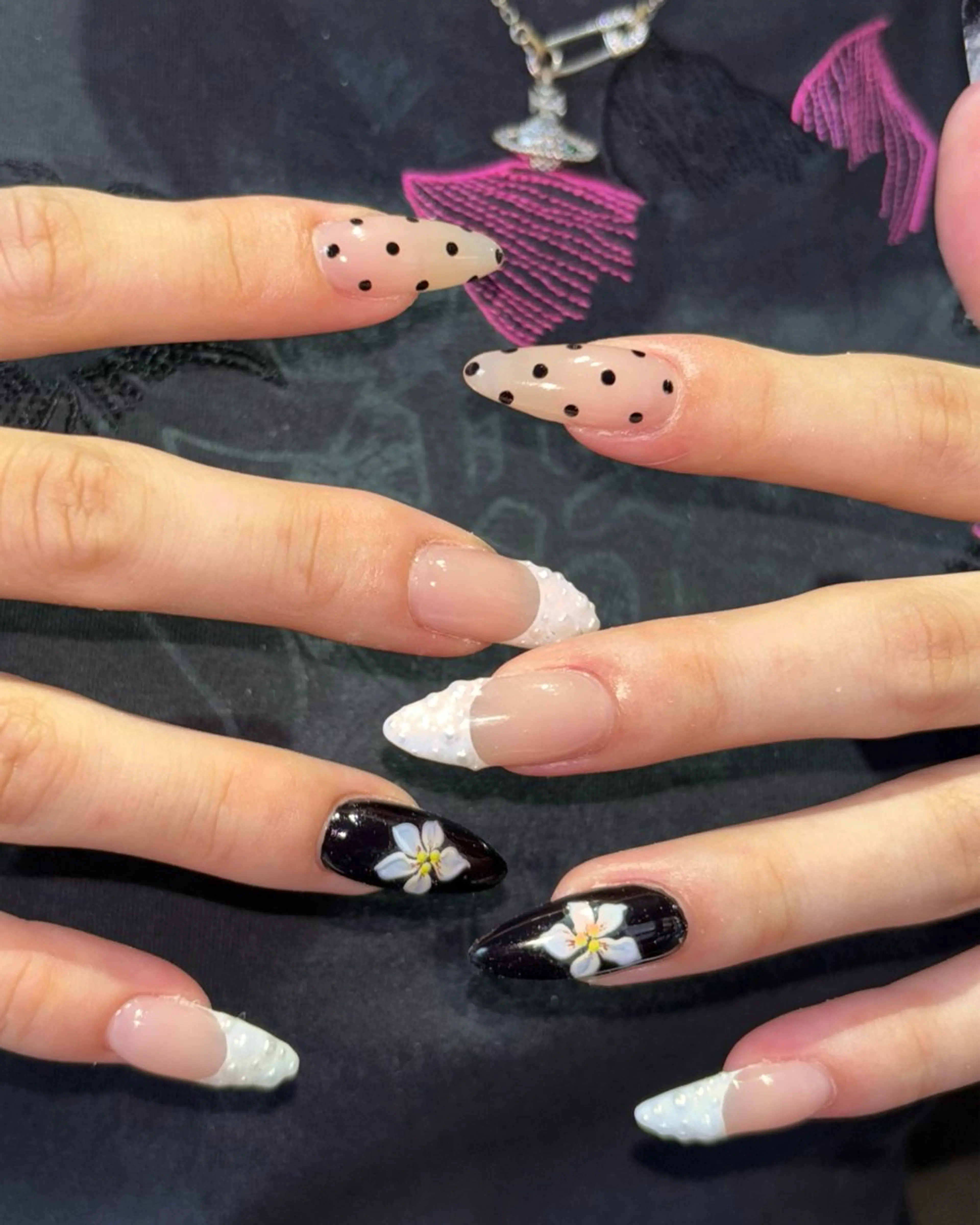 ネイル ハンドネイル 🪐富島彩夏 /海外nail🪐のネイルデザイン