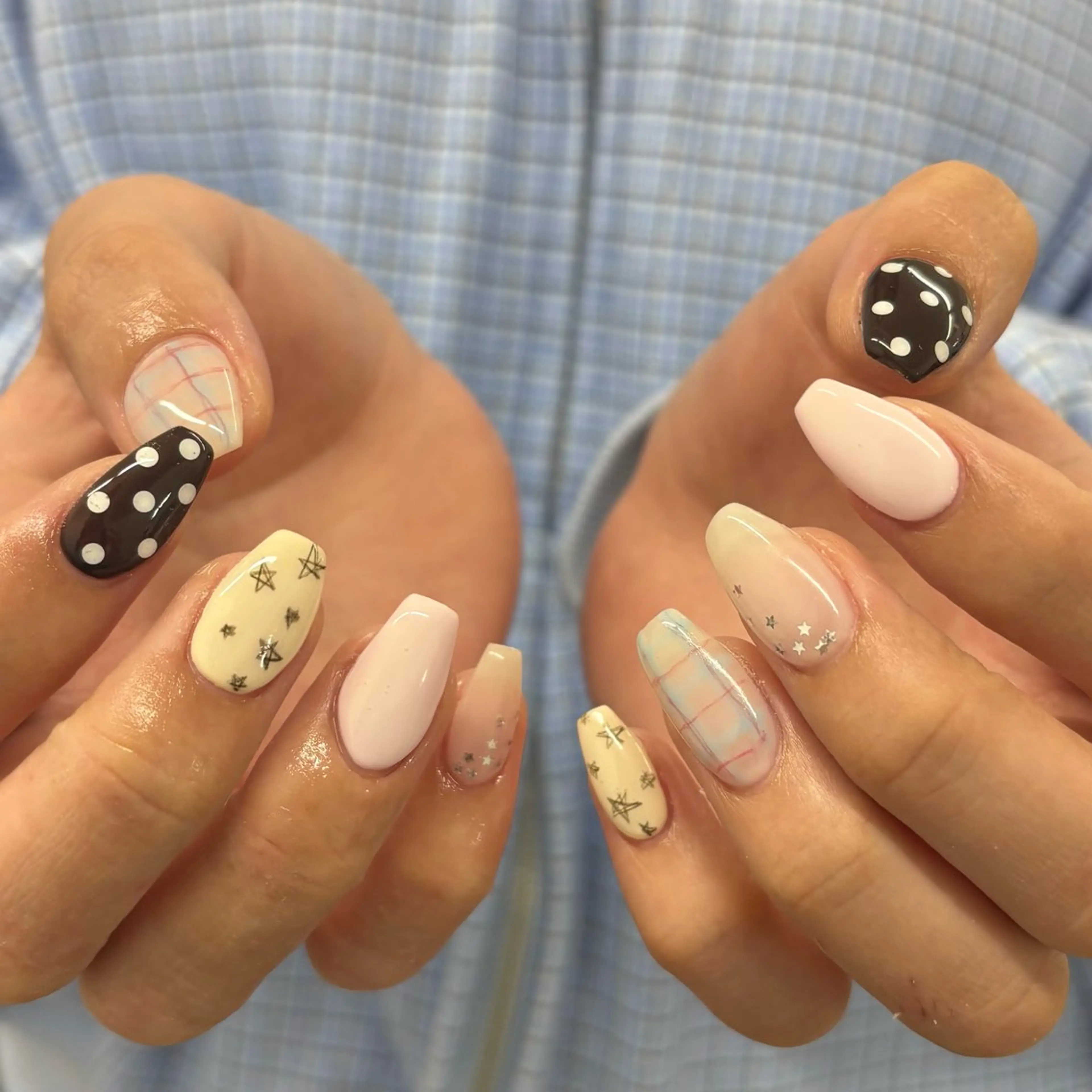 ネイル ハンドネイル yuria 🎀海外ネイル🌺のネイルデザイン