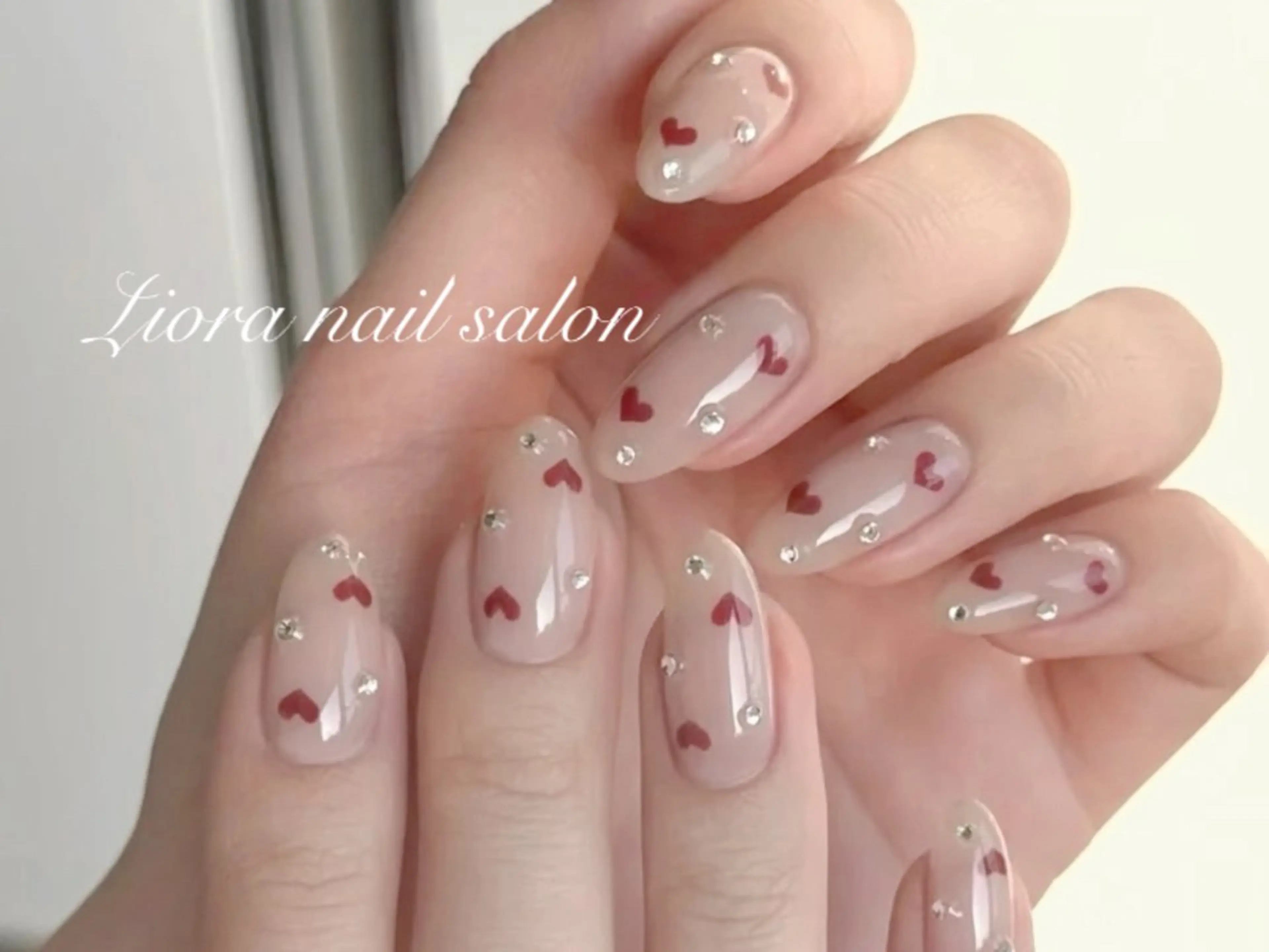 ネイル フレンチネイル ジェルネイル ガーリー グラデーション キラキラネイル ハンドネイル Liora nail スカルプ専門店のネイルデザイン