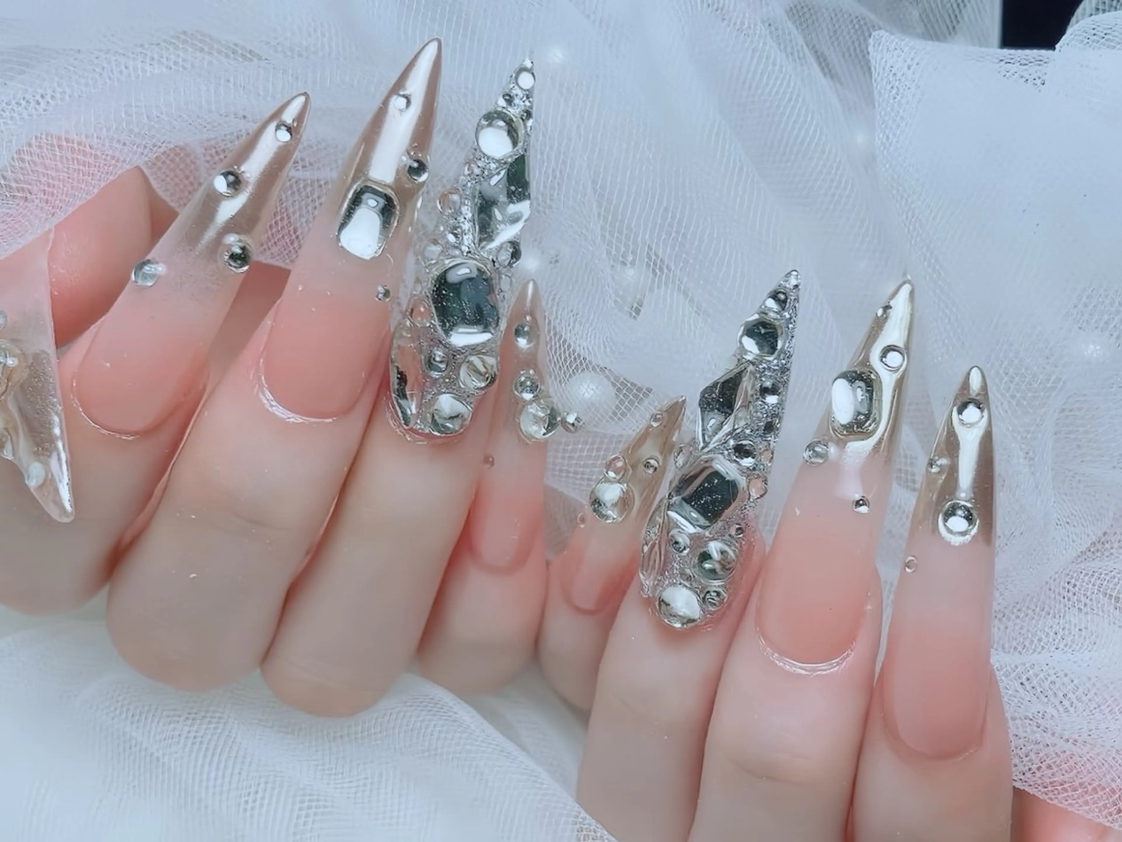 ネイル アートネイル ロングネイル スカルプネイル ネイルチップ ハンドネイル Rin Nail 新大久保店のネイルデザイン