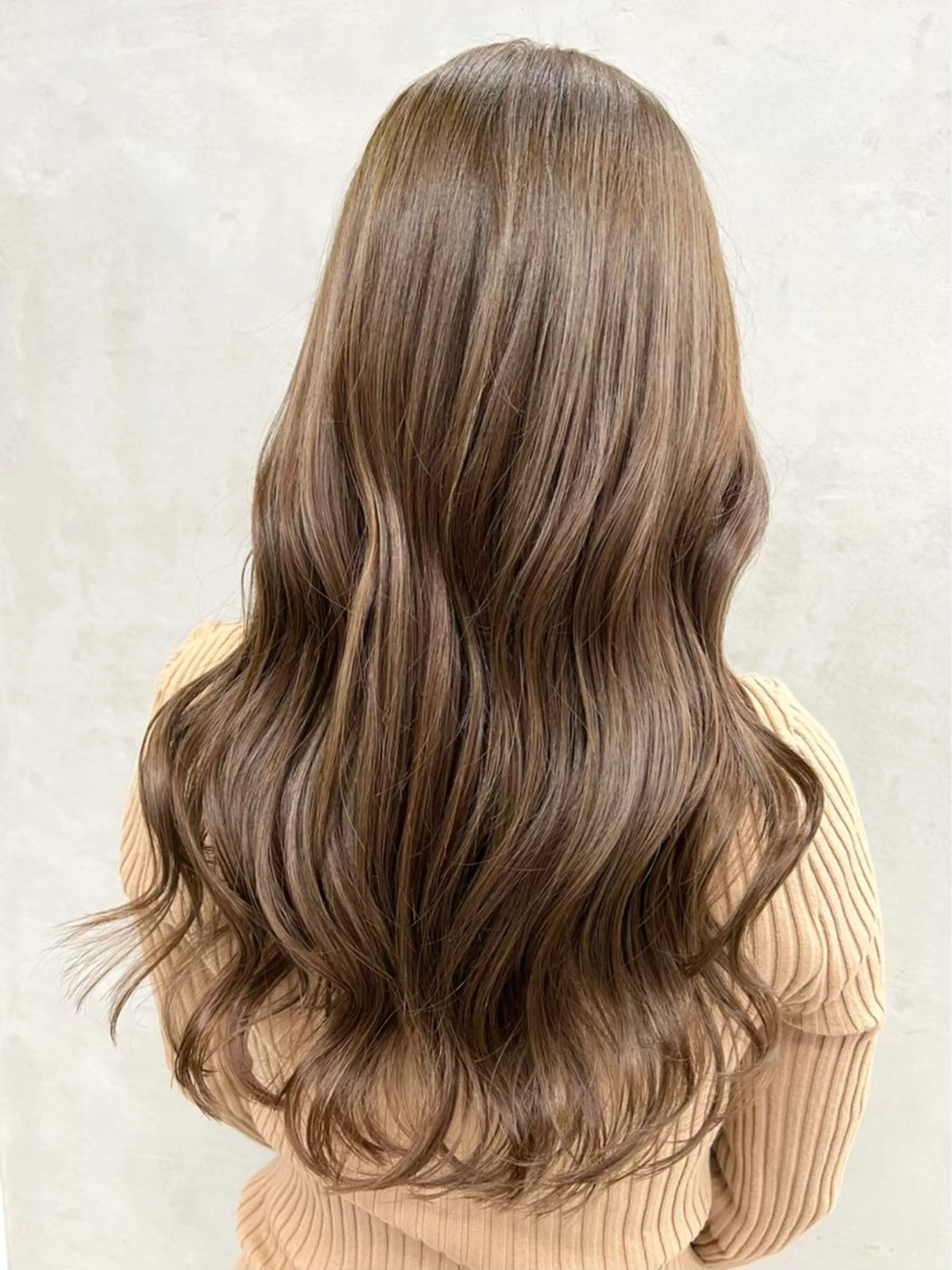 ロング カラー ブリーチ ケアブリーチ ハイライトカラー ハイライト ☀️東京→岡崎☀️ ハイライト青山彪雅のヘアスタイル