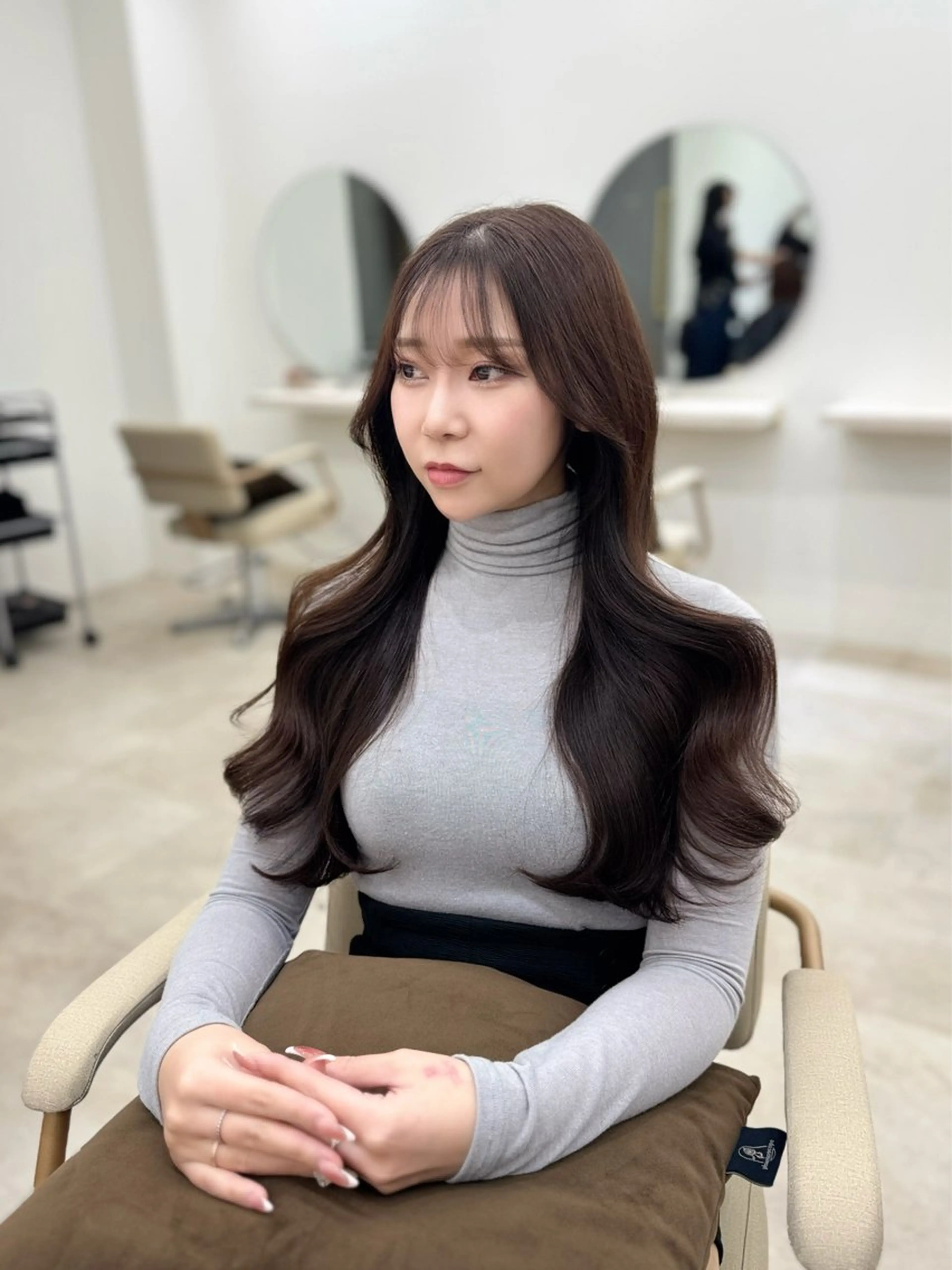 ロング 髪質改善韓国レイヤー SHIORI🦋のヘアスタイル