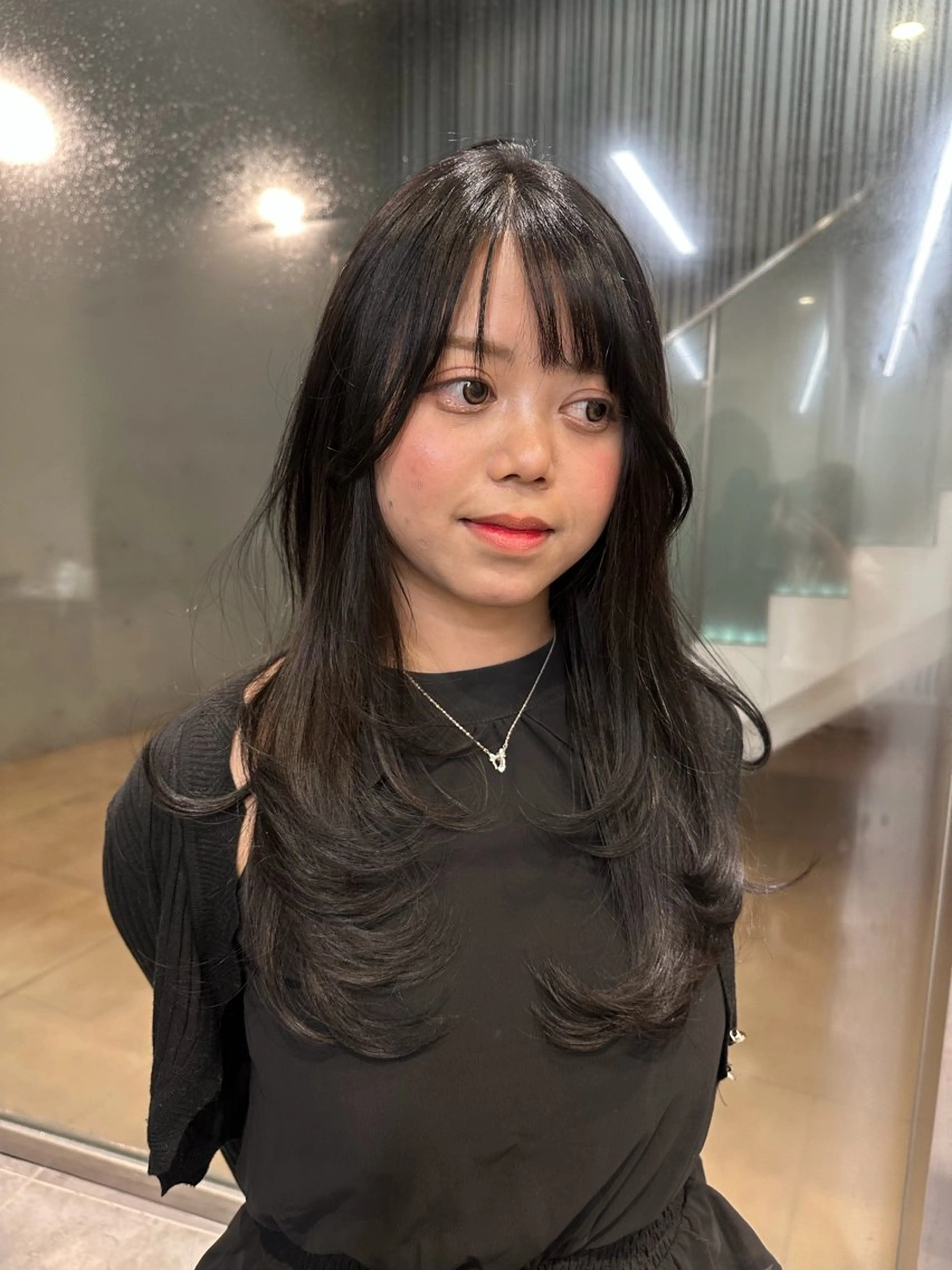 ロング カット ヘアカラー トリートメント RiA/レイヤーカッ ト/ハッシュカットのヘアスタイル