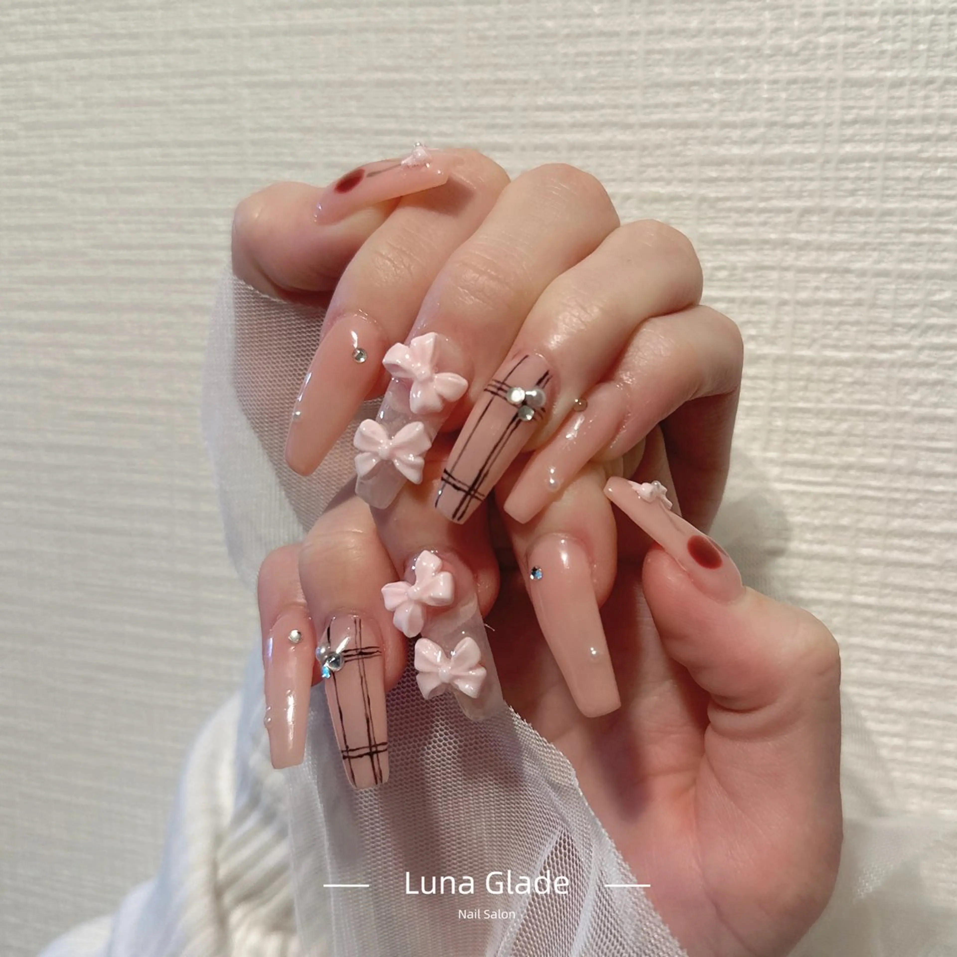 ネイル ハンドネイル Luna Gladeのネイルデザイン