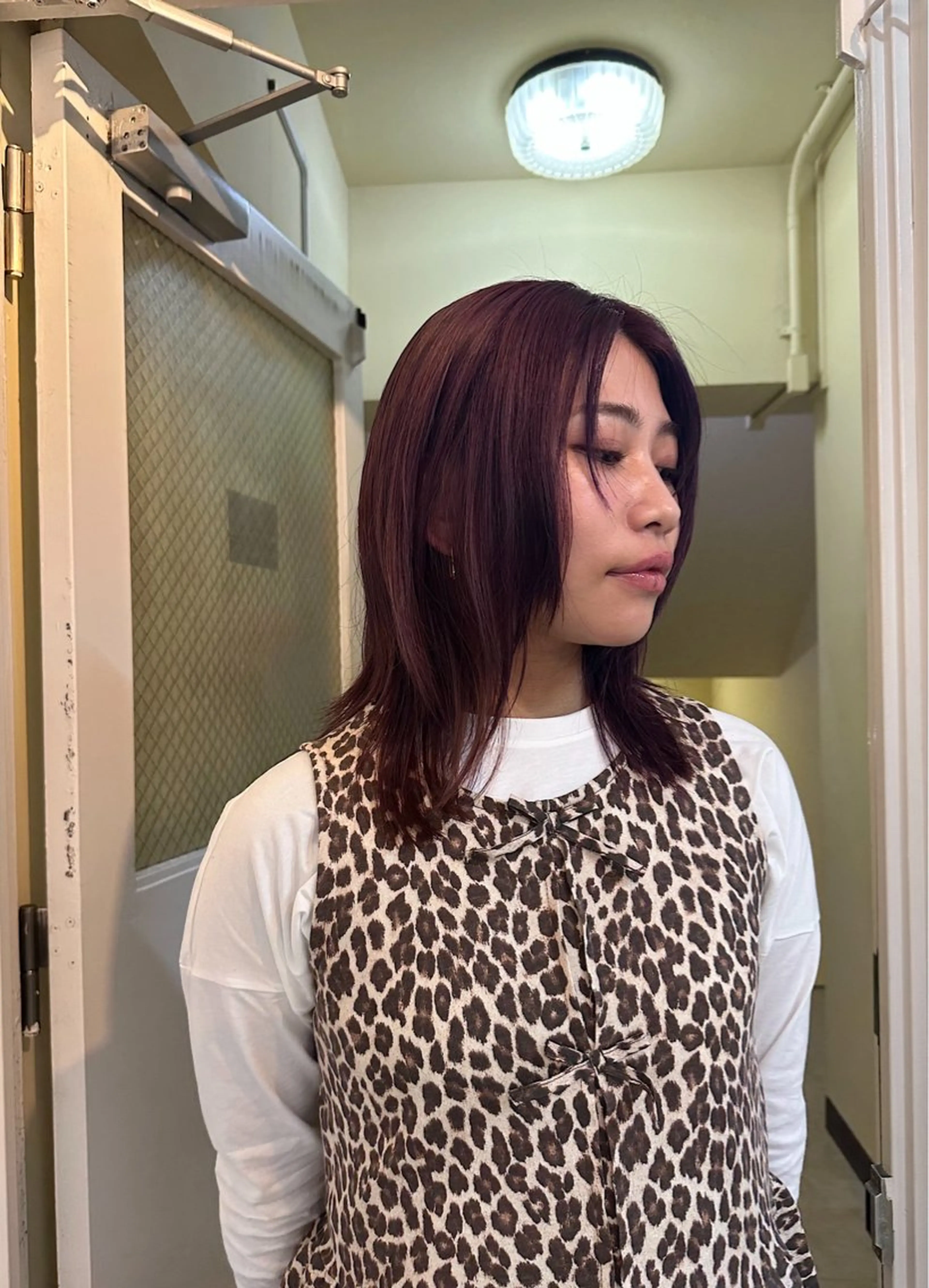 ミディアム カラー ブリーチ ピンクカラー ピンクパープル パープルカラー 竹中 彩音のヘアスタイル