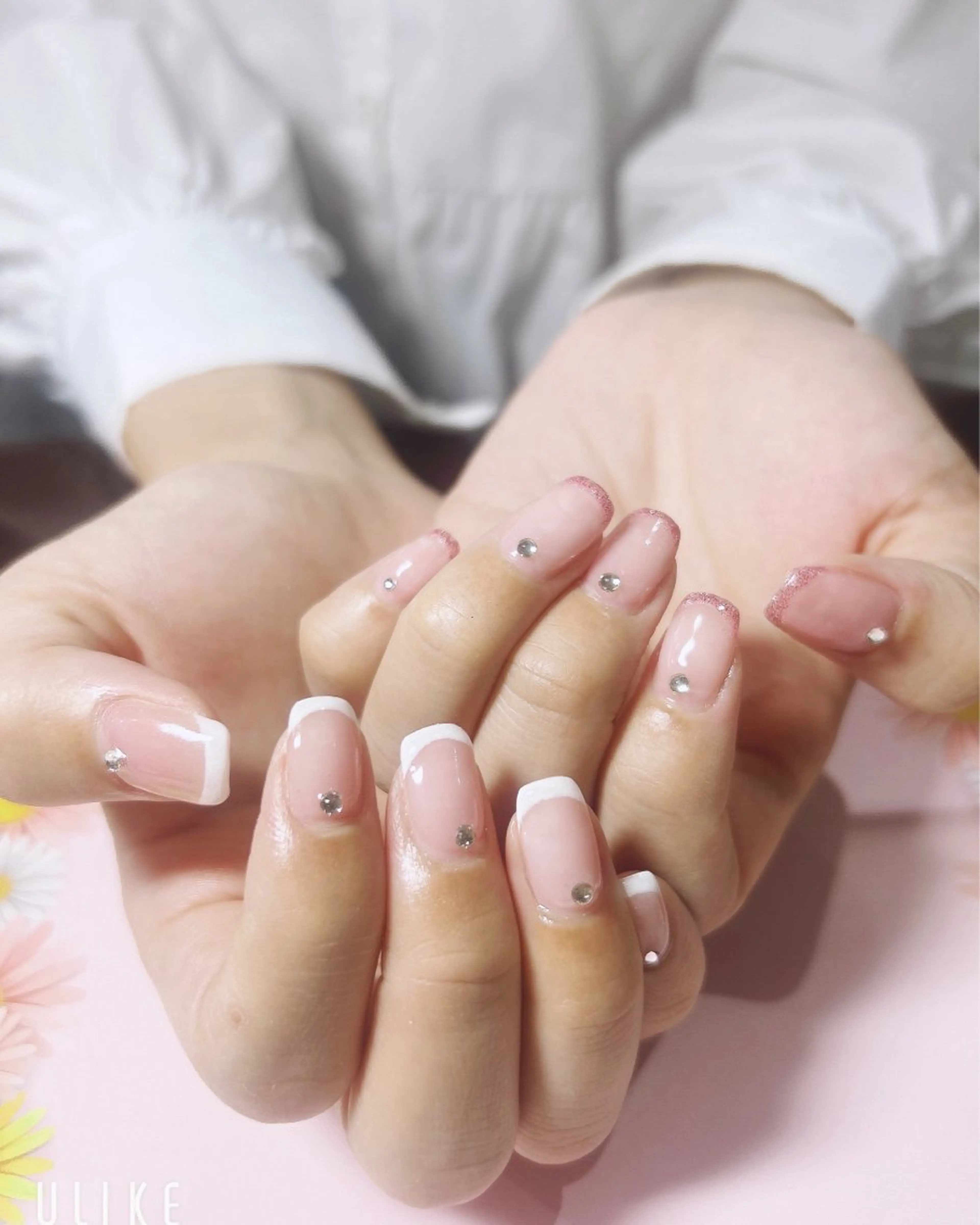 ネイル フレンチネイル ハンドネイル 吉野✨ ネイルデザイナー✨のネイルデザイン