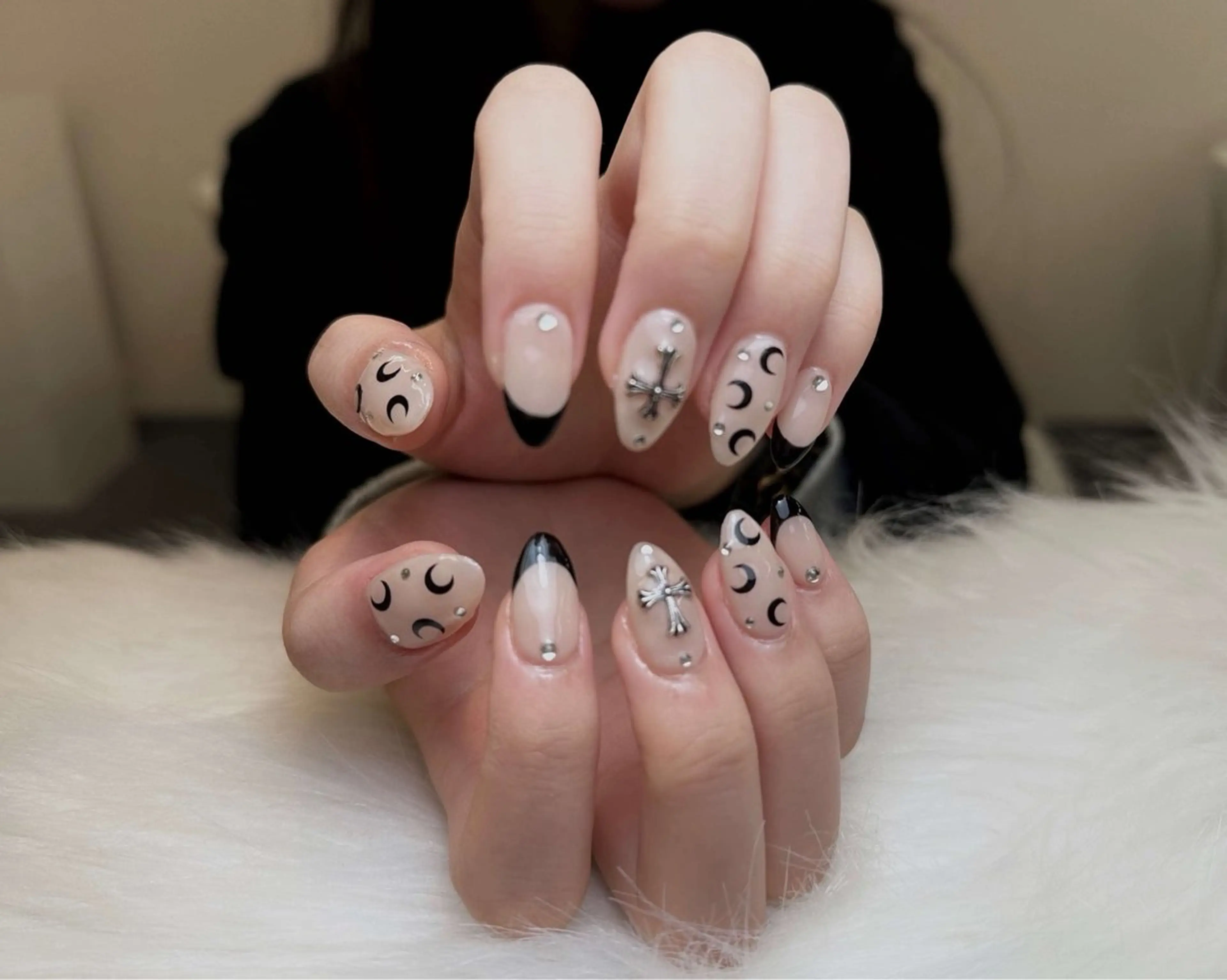 ネイル グラデーション キラキラネイル ワンカラーネイル 冬ネイル Jenn Nail Salonのネイルデザイン