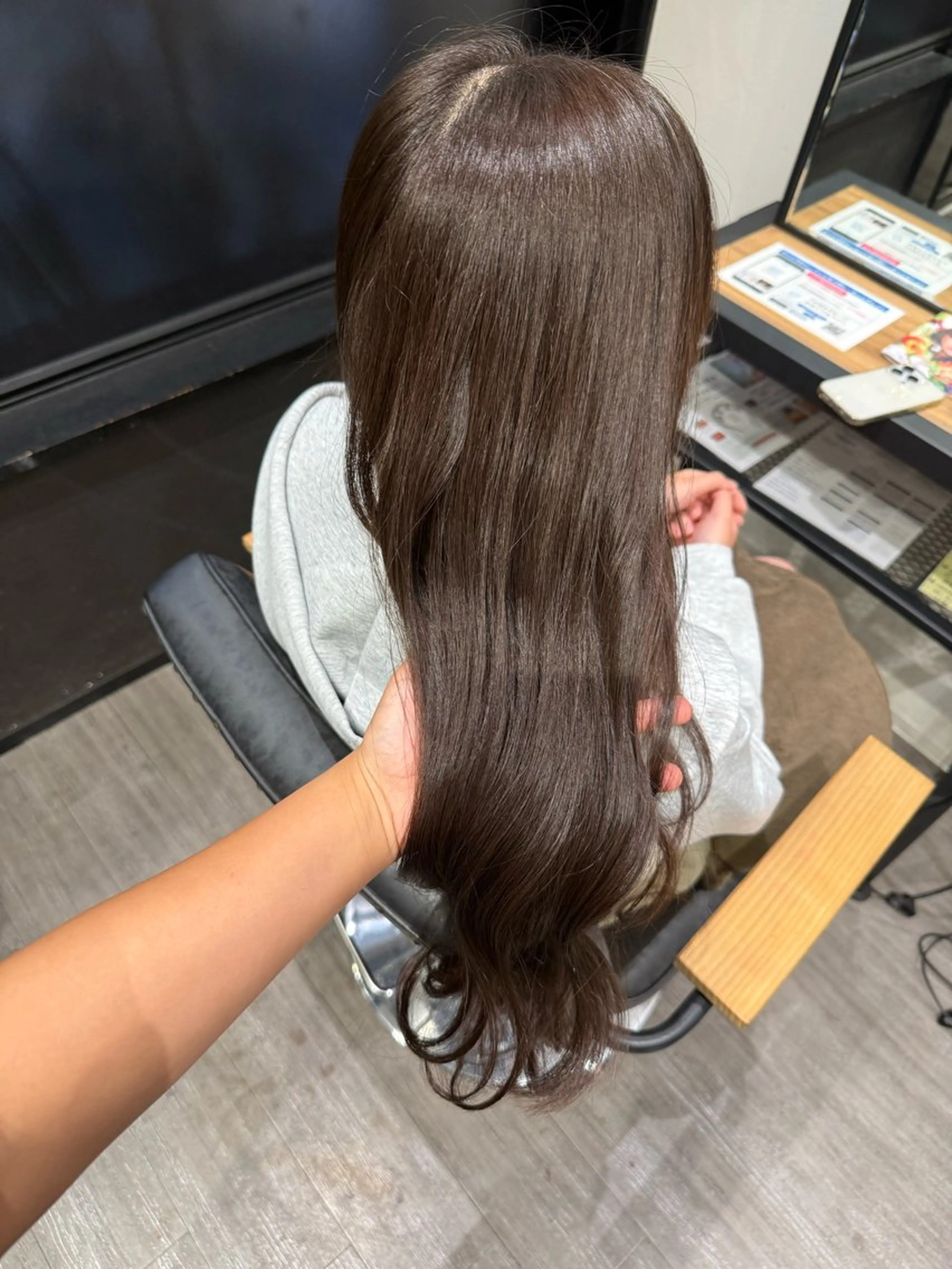 ロング カラー アッシュ カット ヘアカラー トリートメント 艶髪レイヤー上田 紗也🇰🇷💗のヘアスタイル