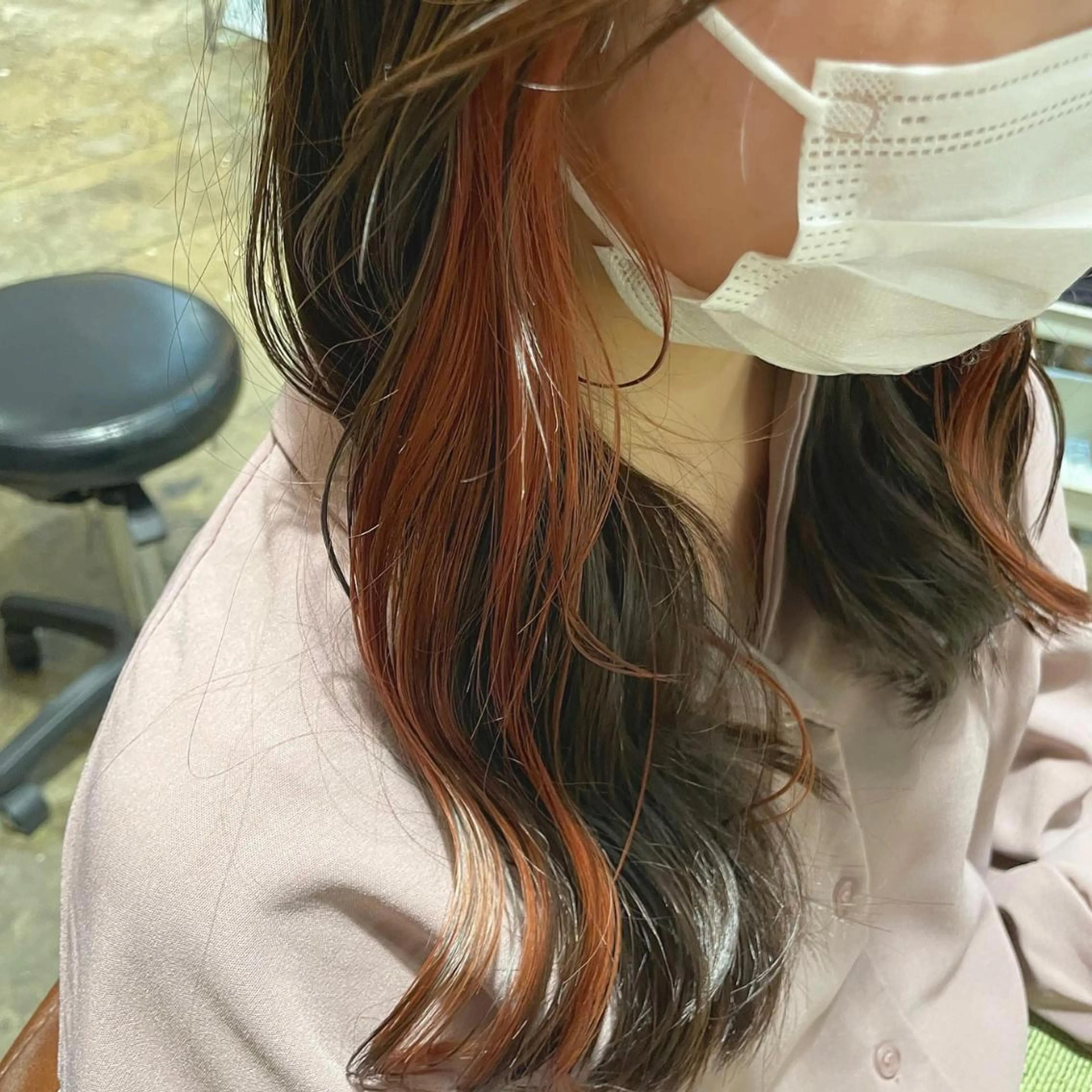 セミロング カラー ヘアアレンジ ベージュカラー イヤリングカラー グレージュ オレンジ オレンジベージュ 🇰🇷韓国ｽﾀｲﾙ ﾚｲﾔｰ/ayanaのヘアスタイル