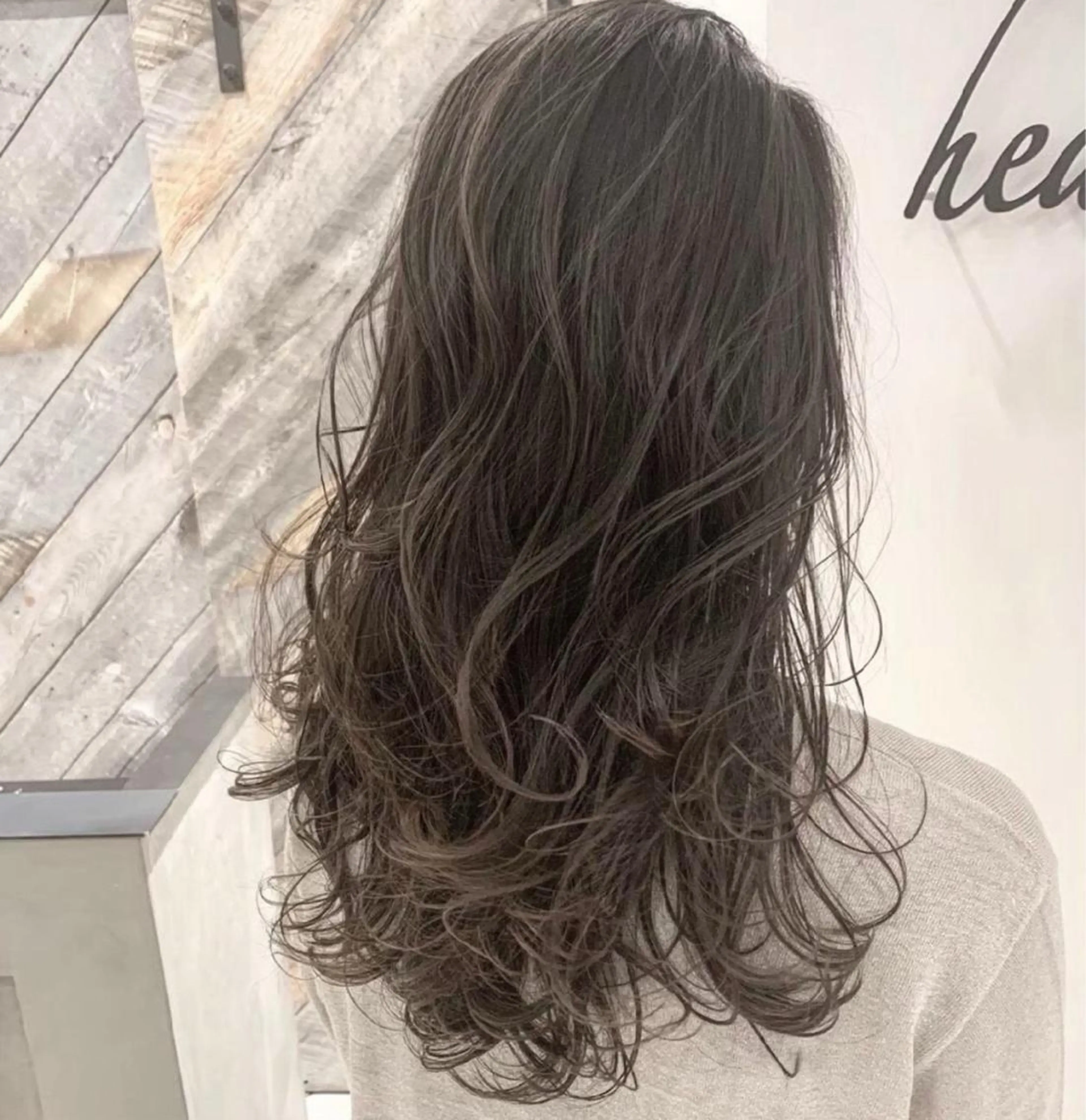 セミロング カラー グレージュ lana hair 新宿髪質改善トリートメント新宿三丁目【ラナヘアー】所属・新宿メンズ専門 モテ清潔感パーマ特化のヘアスタイル