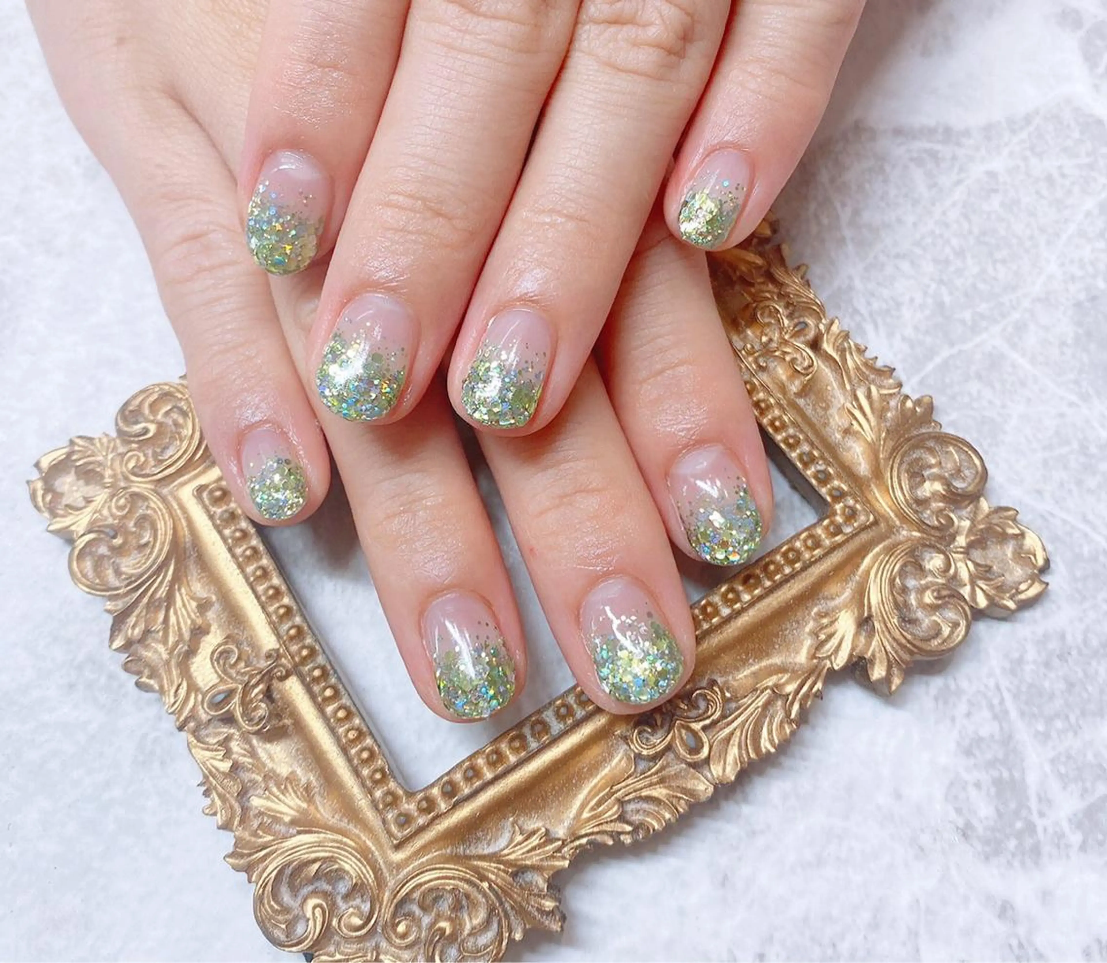 ネイル ハンドネイル マジック ミラーのネイルデザイン