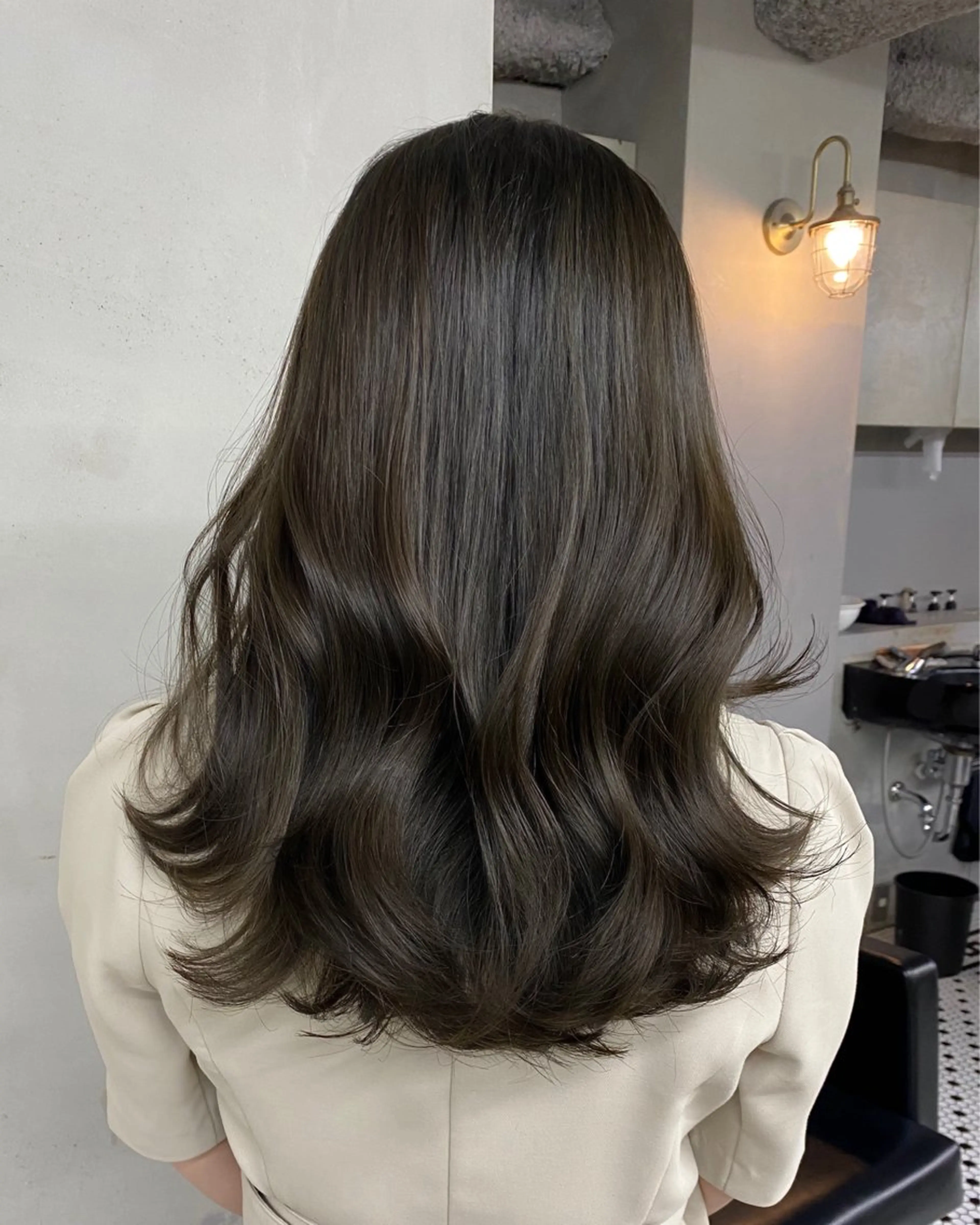 ロング カラー カット ヘアカラー トリートメント ヘアセット 新宿/韓国ヘア/ 髪質改善ストレートのヘアスタイル