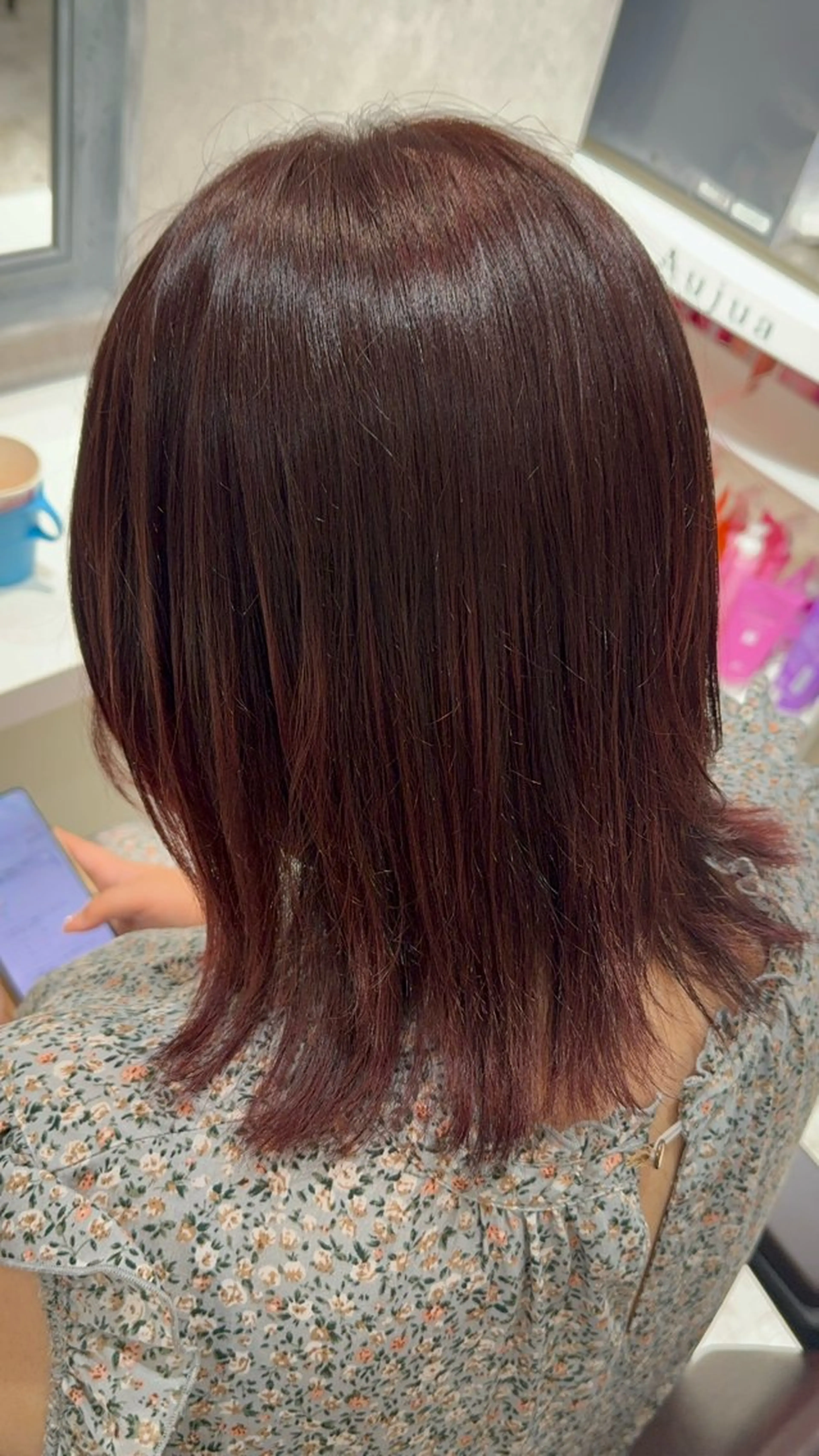 ミディアム 山口 彩乃のヘアスタイル