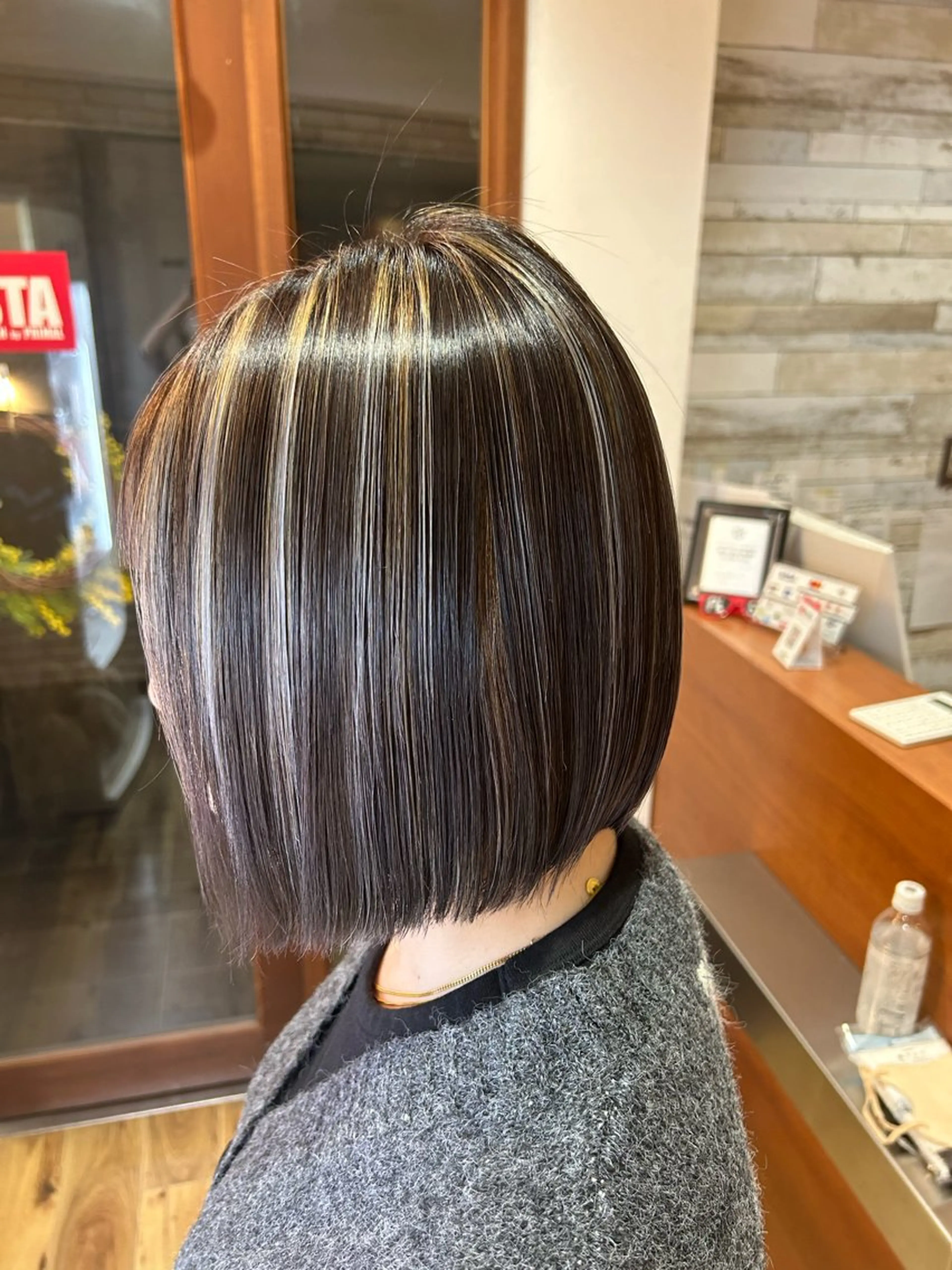 ショート カラー ハイライトカラー ハイライト カット ヘアカラー トリートメント 🎀たな 🧸のヘアスタイル