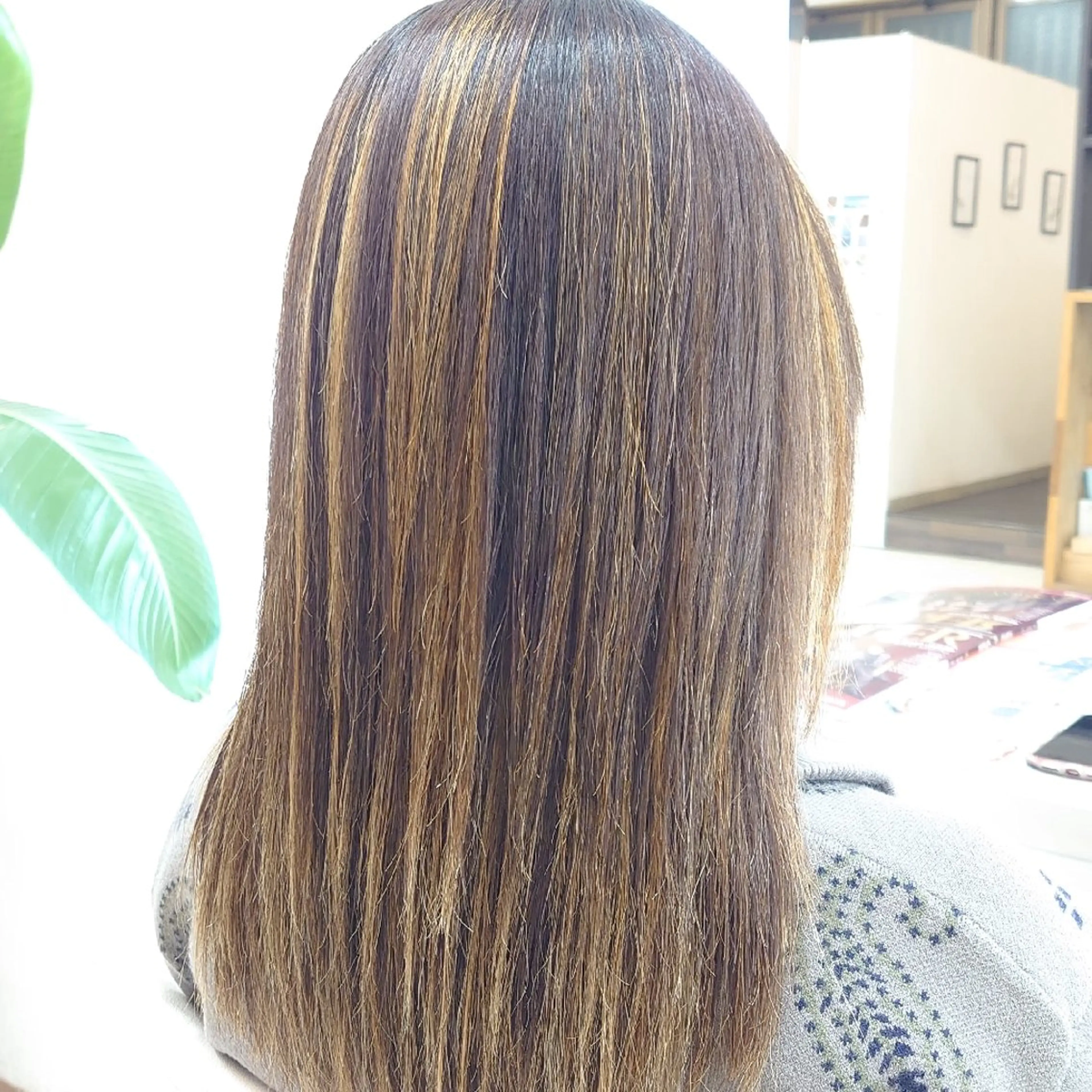 ロング カット 縮毛矯正 トリートメント ｷﾝｼﾞｮｳ ｴﾅﾐのヘアスタイル