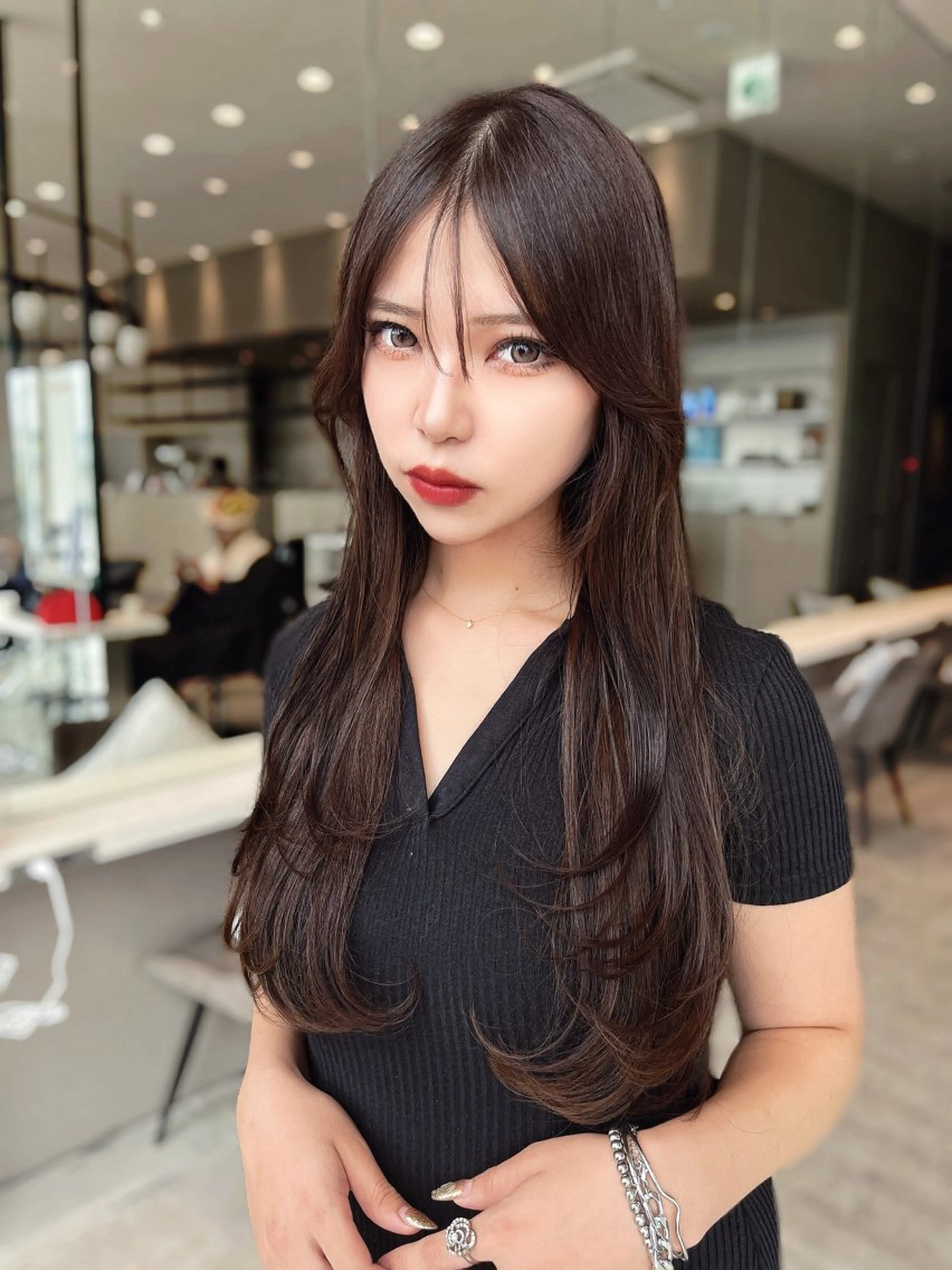 ロング カラー レイヤー/髪質改善 /透け感カラー/艶髪のヘアスタイル