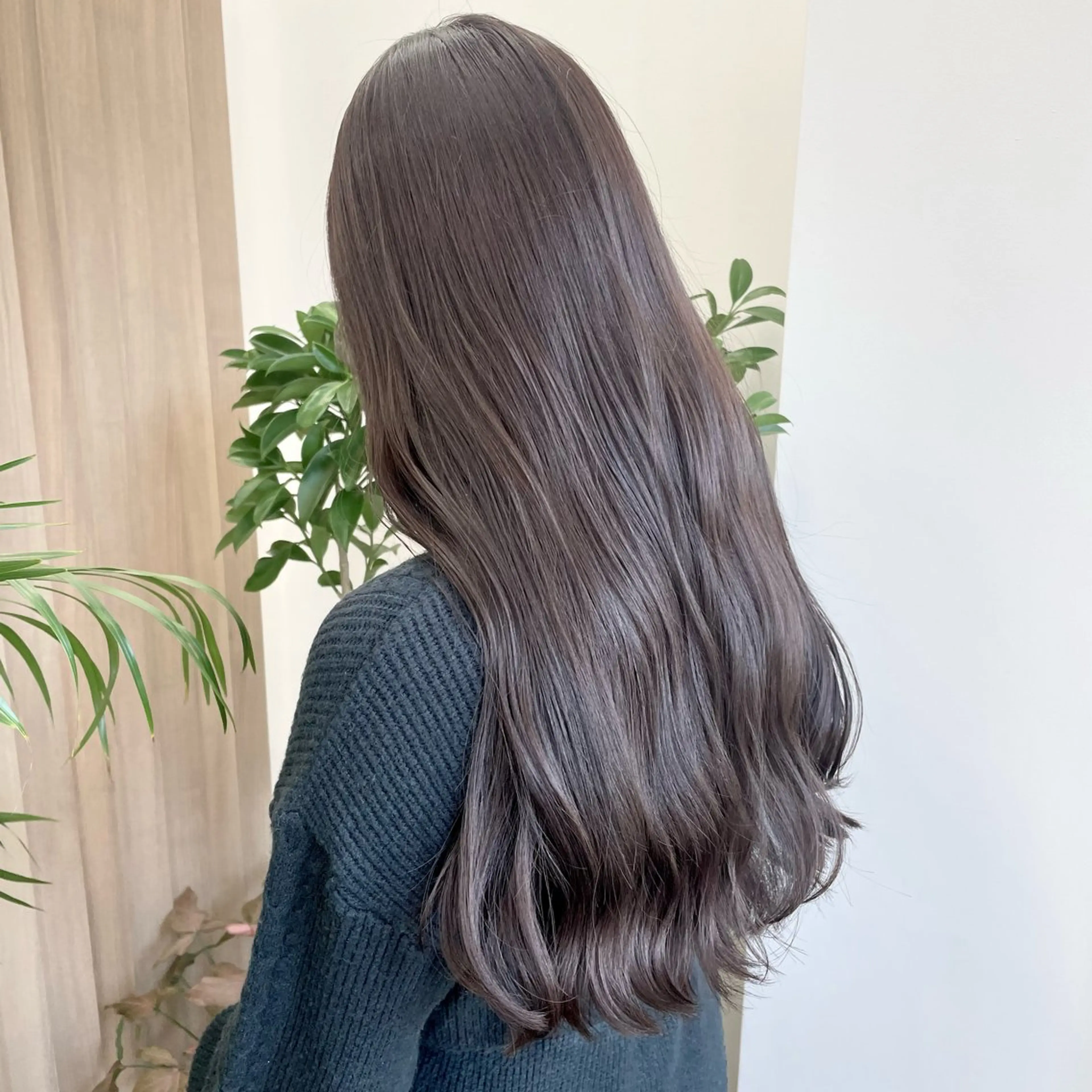 ロング カラー カット ヘアカラー 肌に馴染む暗髪 梅田・増田のヘアスタイル