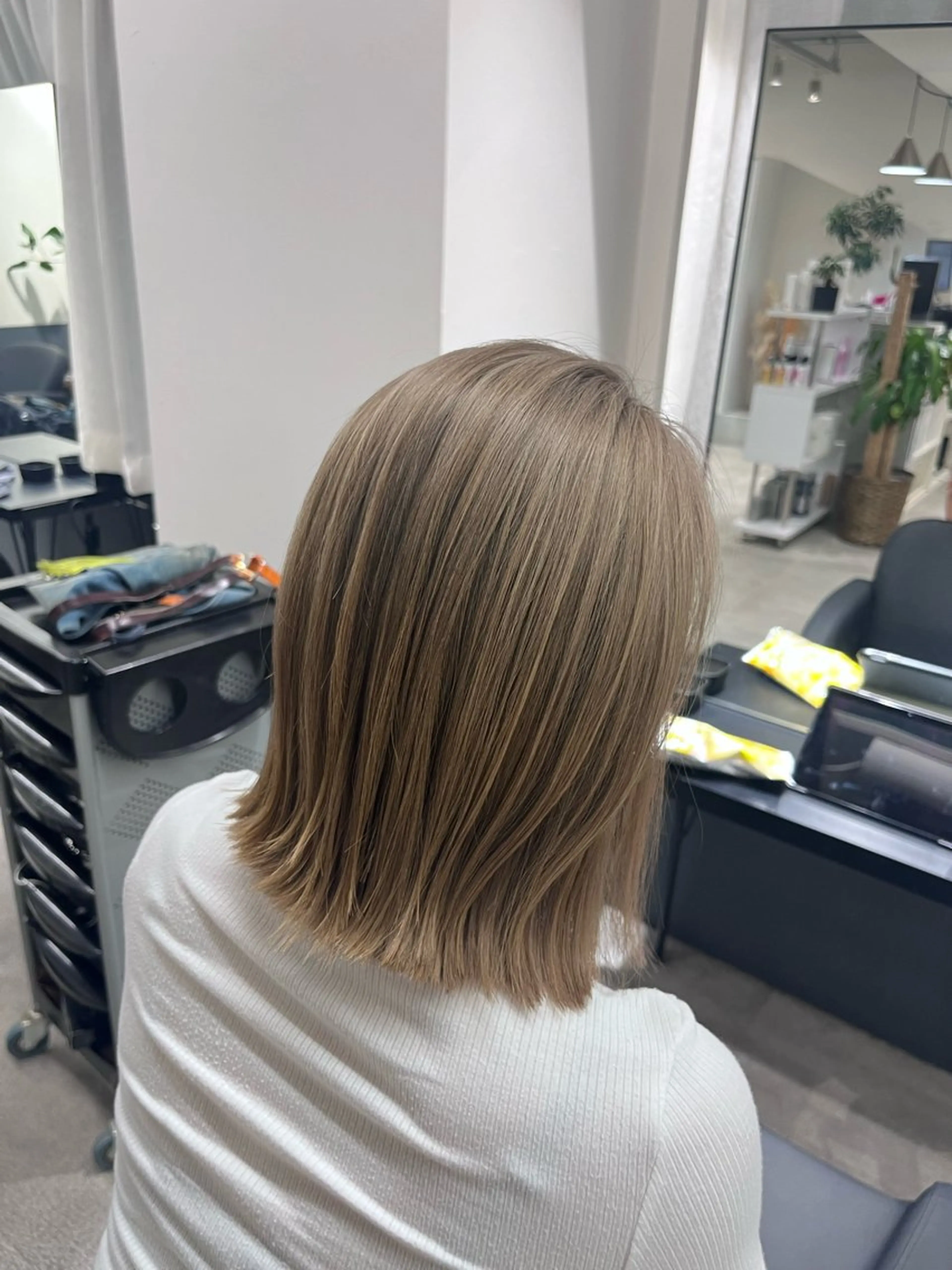 ショート カラー ヘアカラー EMMA🤍 CIERA.心斎橋のヘアスタイル