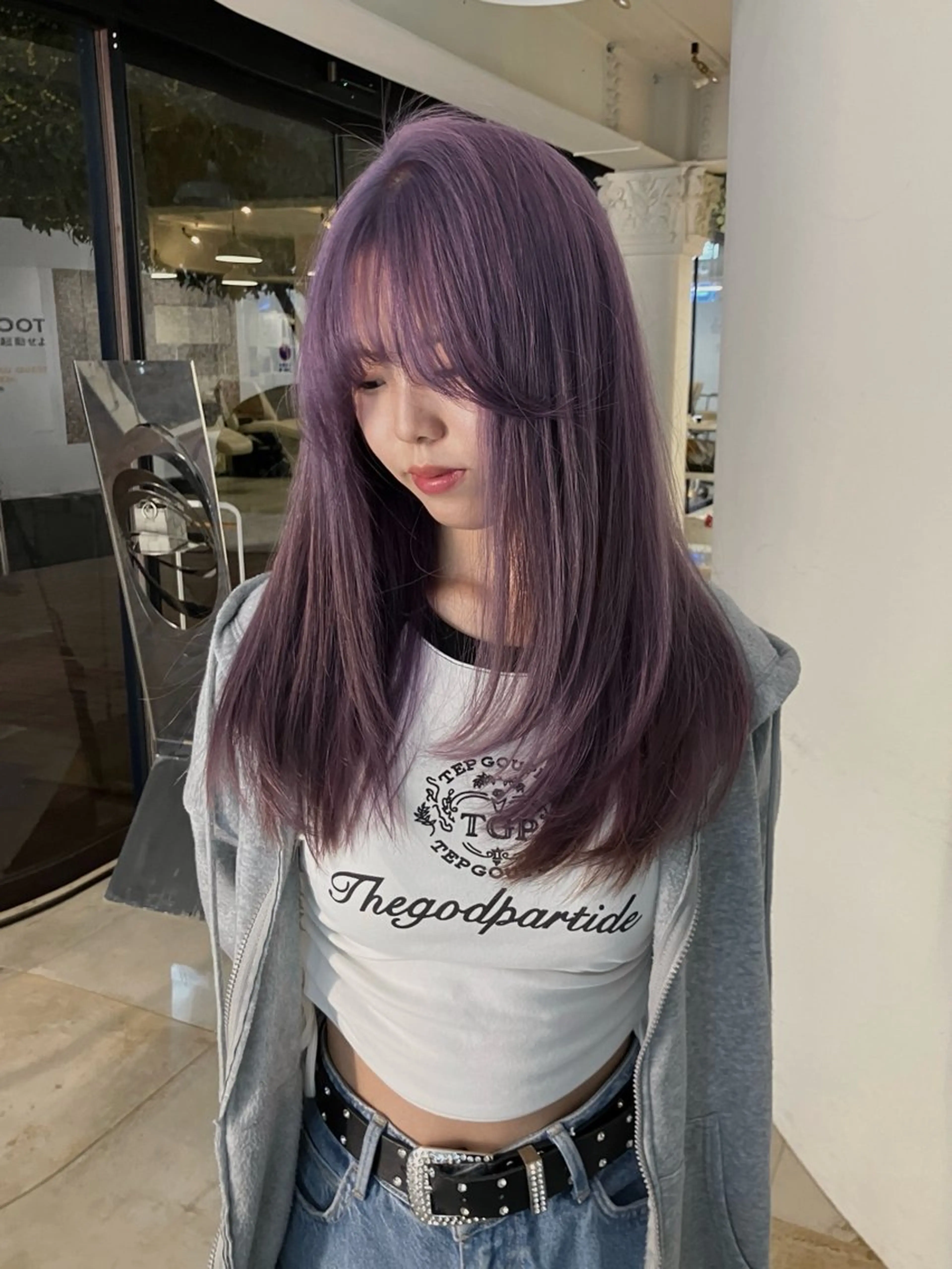 ロング パープルカラー ヘアカラー トリートメント Hanaka🐈⬛ 海外×ニュアンスのヘアスタイル